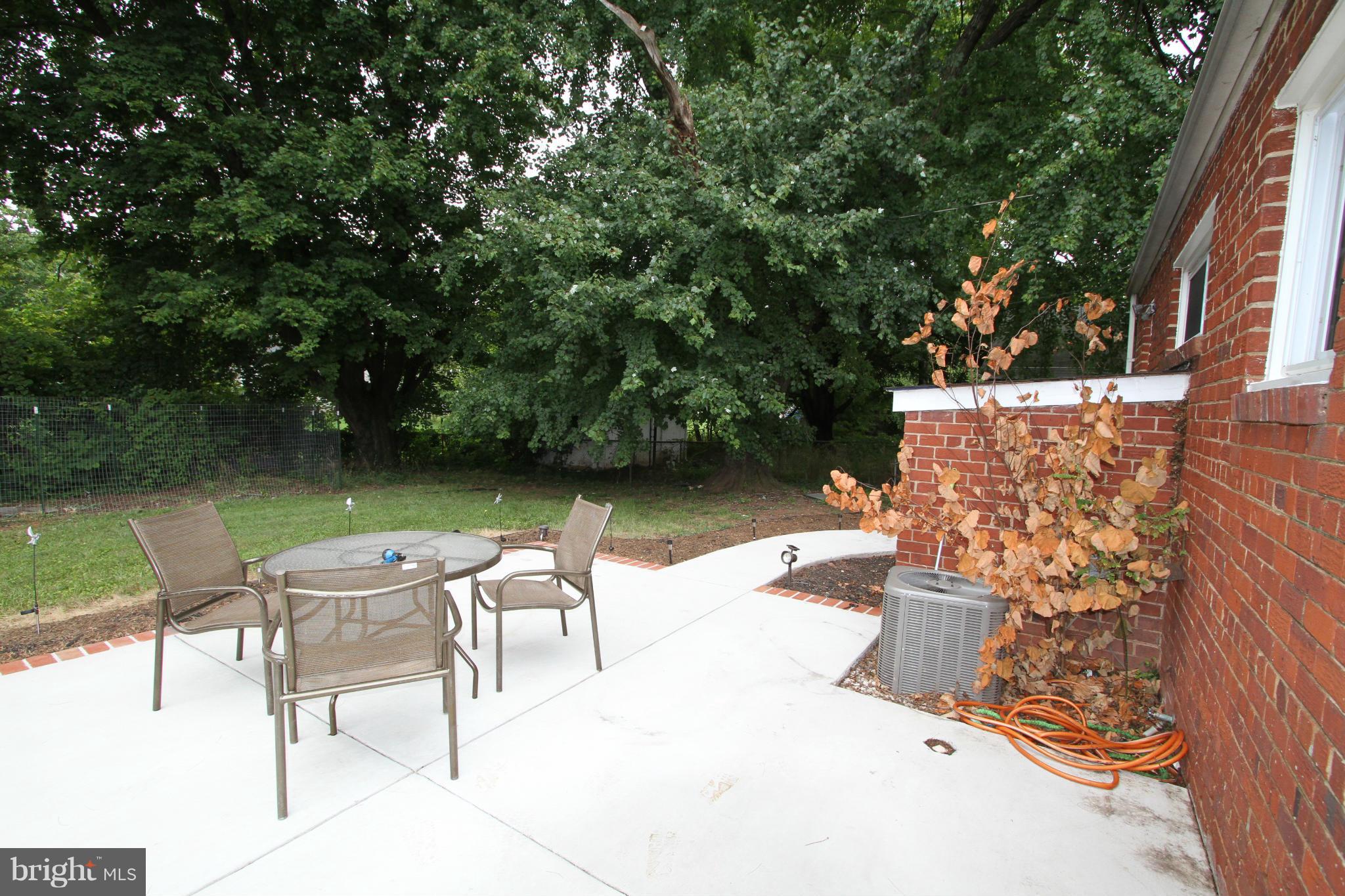 HOLMES HEIGHTS - Residential