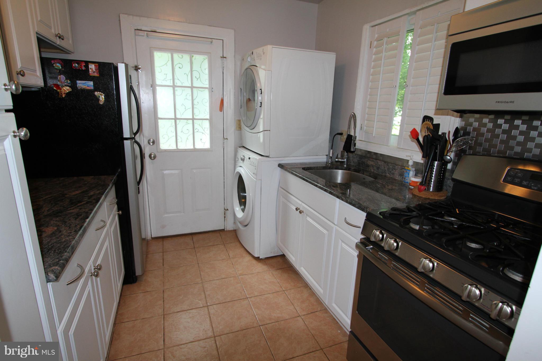 HOLMES HEIGHTS - Residential