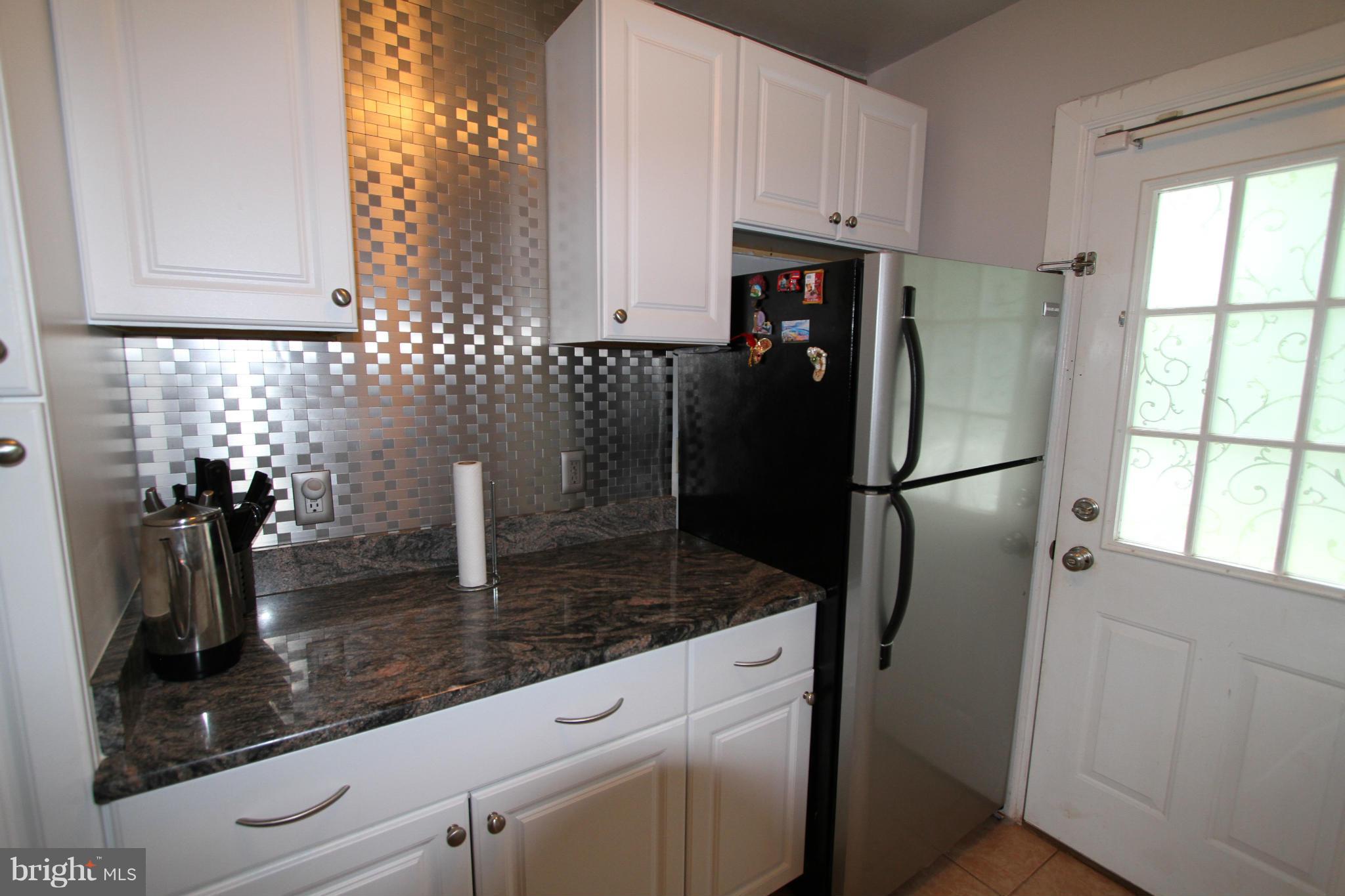 HOLMES HEIGHTS - Residential