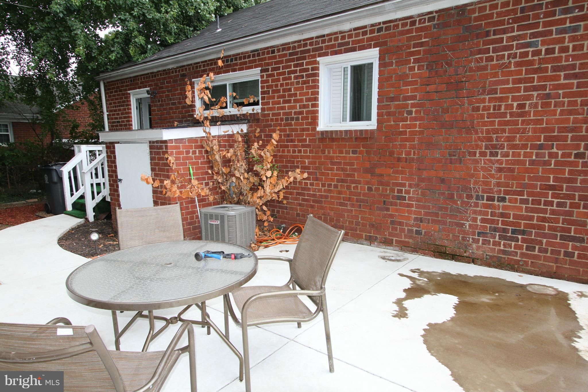 HOLMES HEIGHTS - Residential