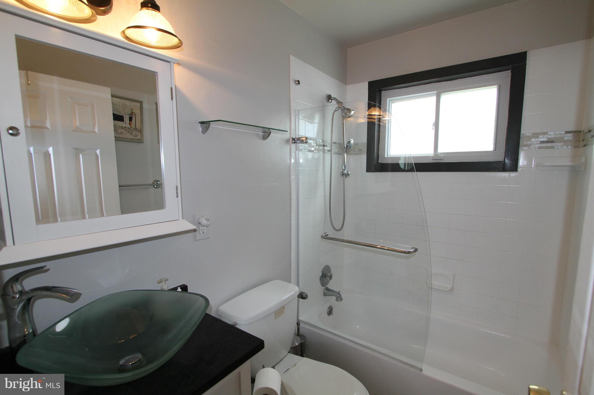 HOLMES HEIGHTS - Residential