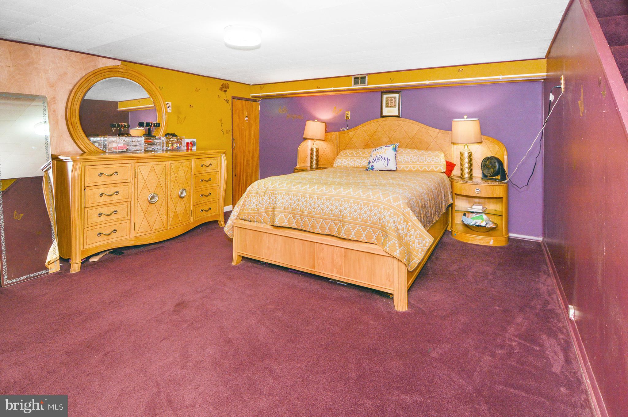 FOX RIDGE MANOR - Residential