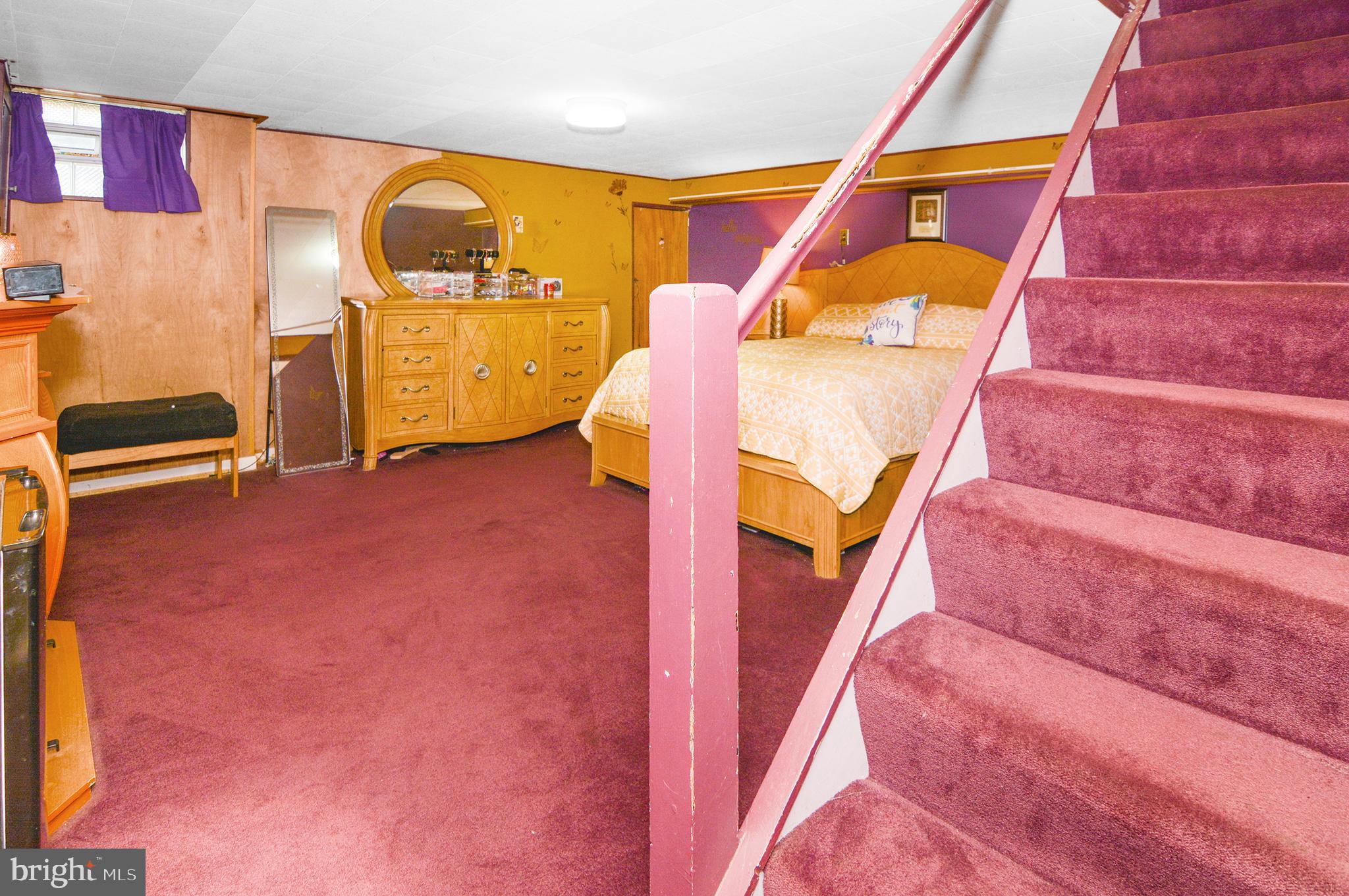 FOX RIDGE MANOR - Residential