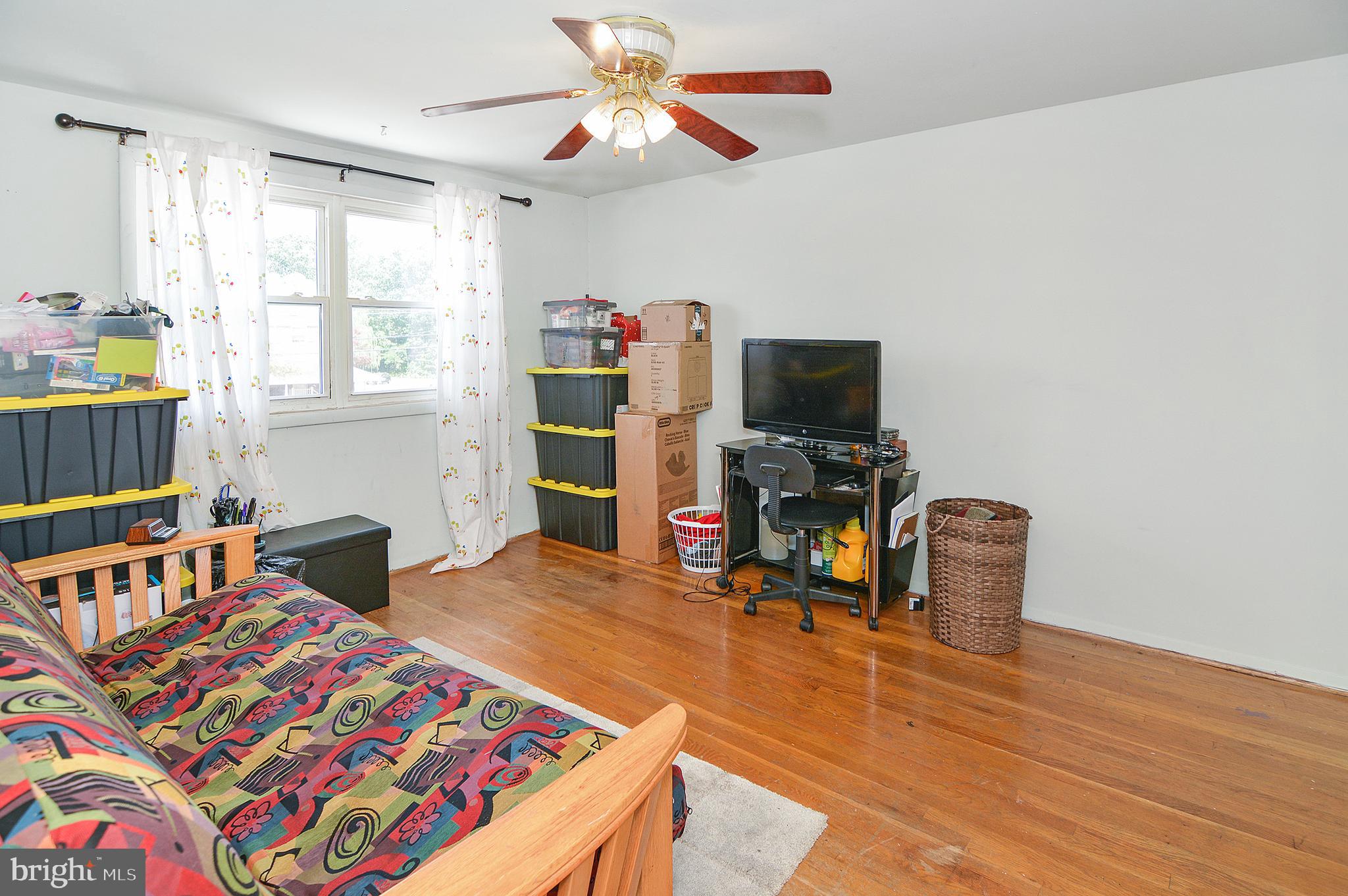 FOX RIDGE MANOR - Residential