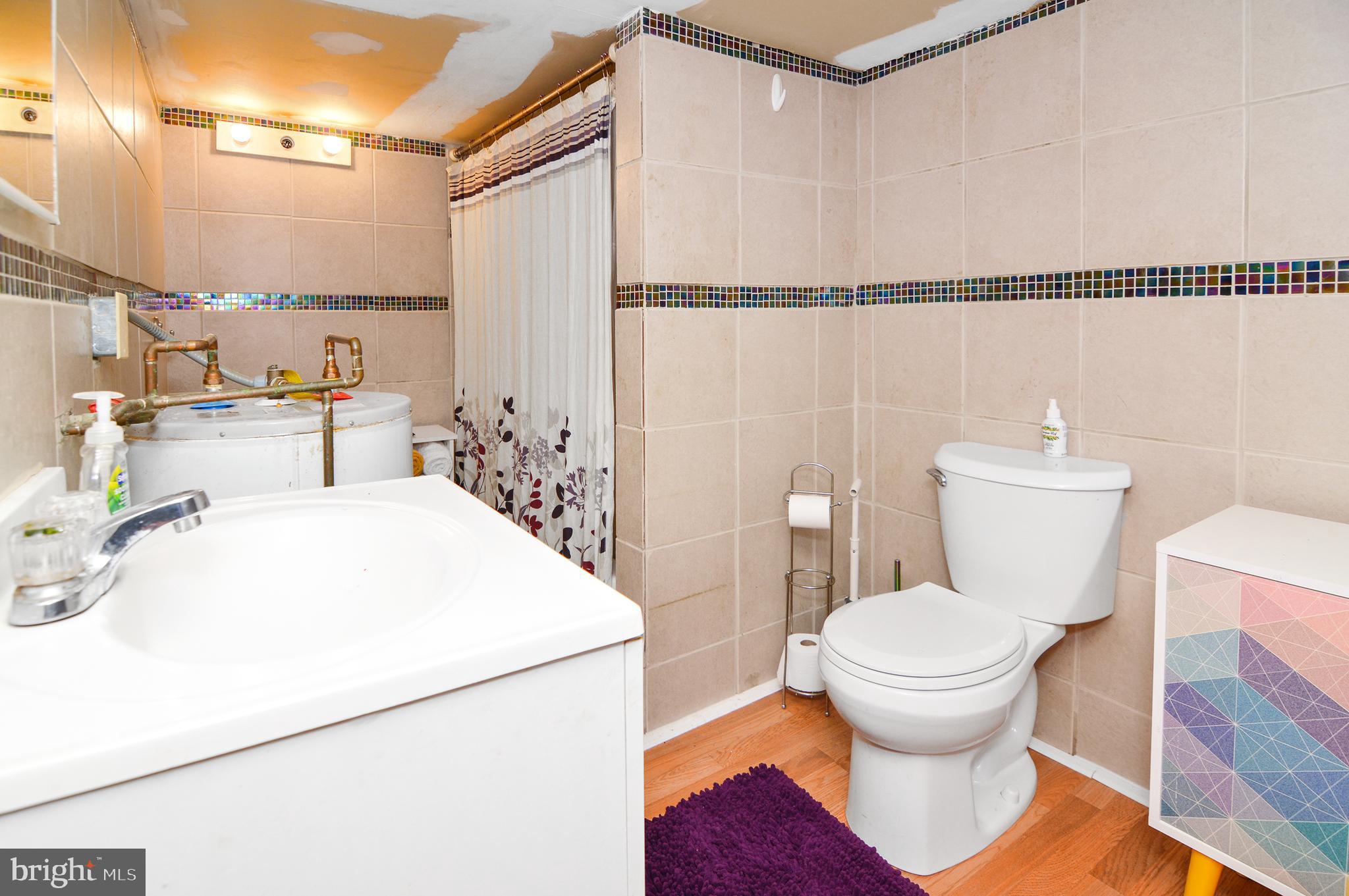 FOX RIDGE MANOR - Residential