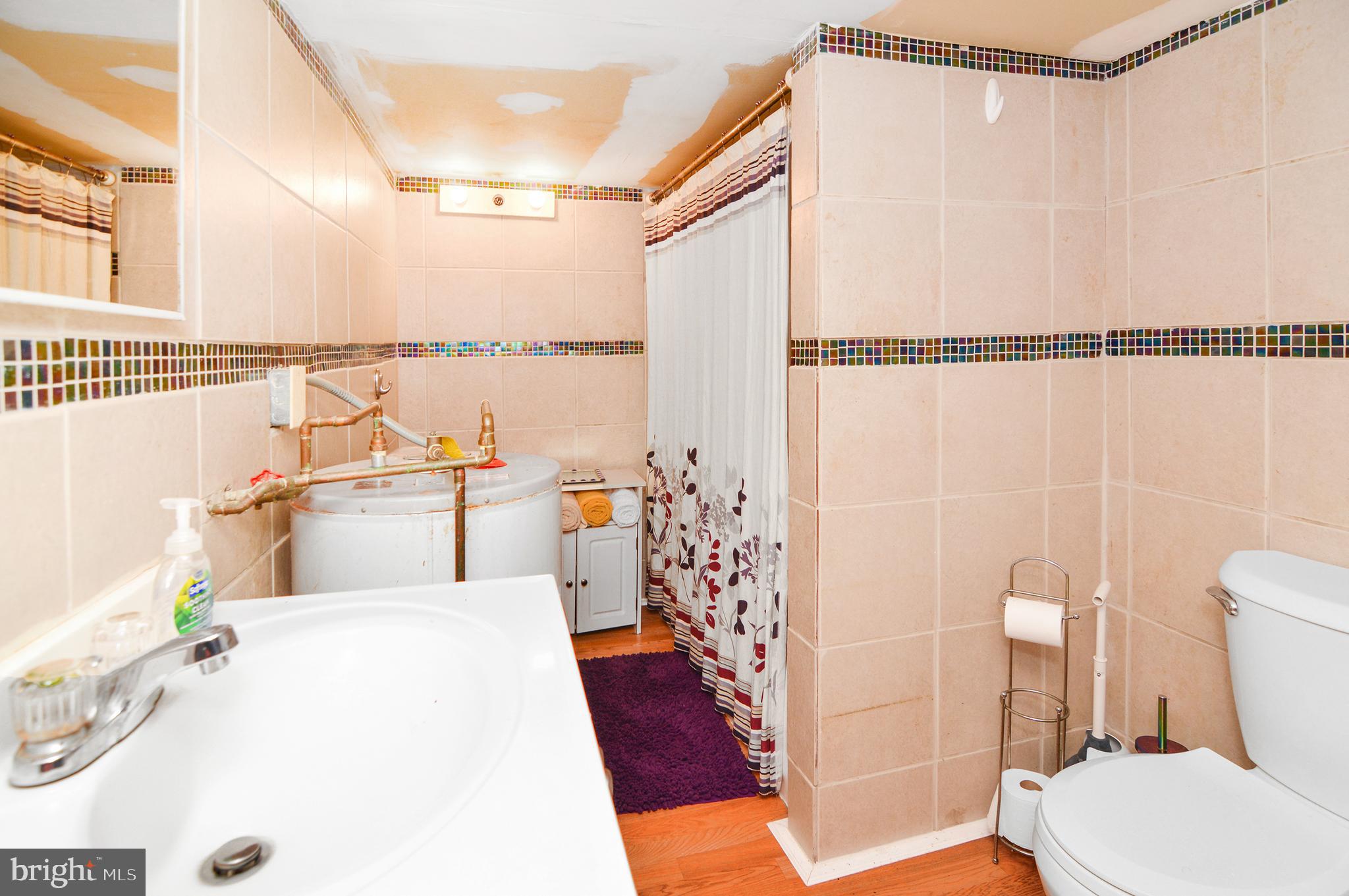 FOX RIDGE MANOR - Residential