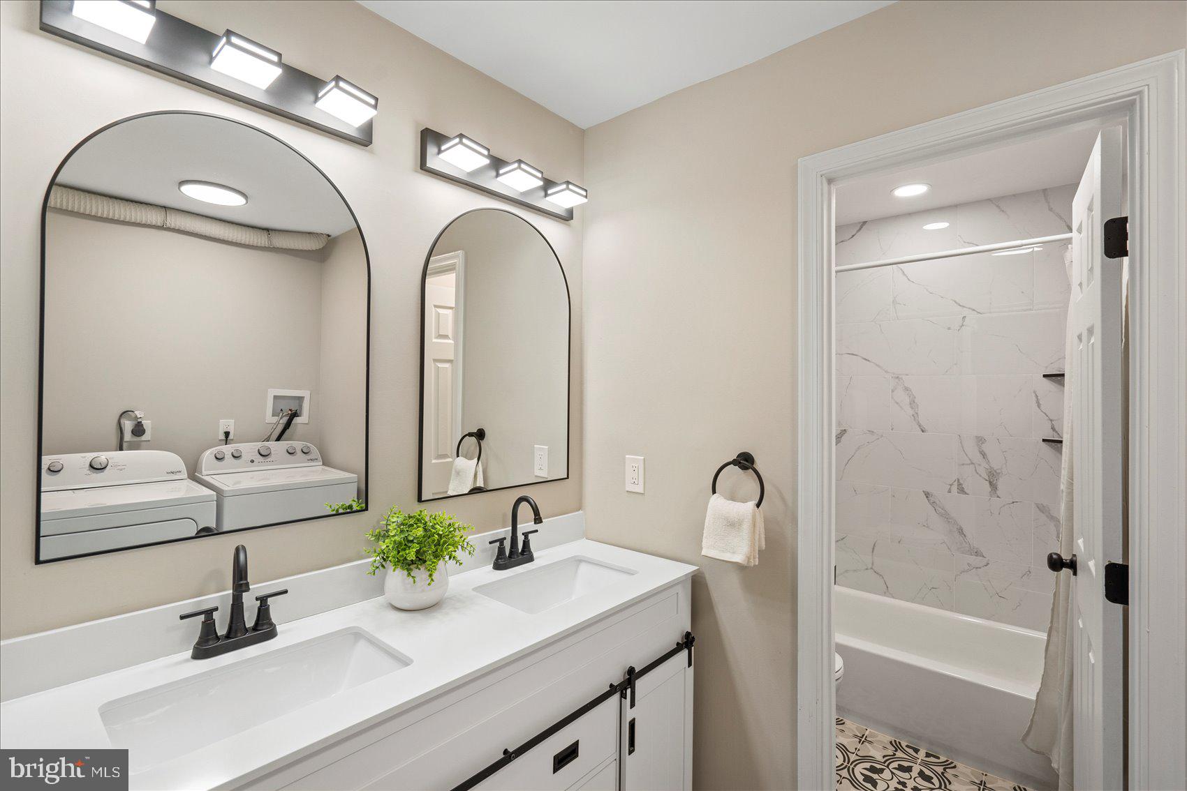 HARFORD LANDING - Residential