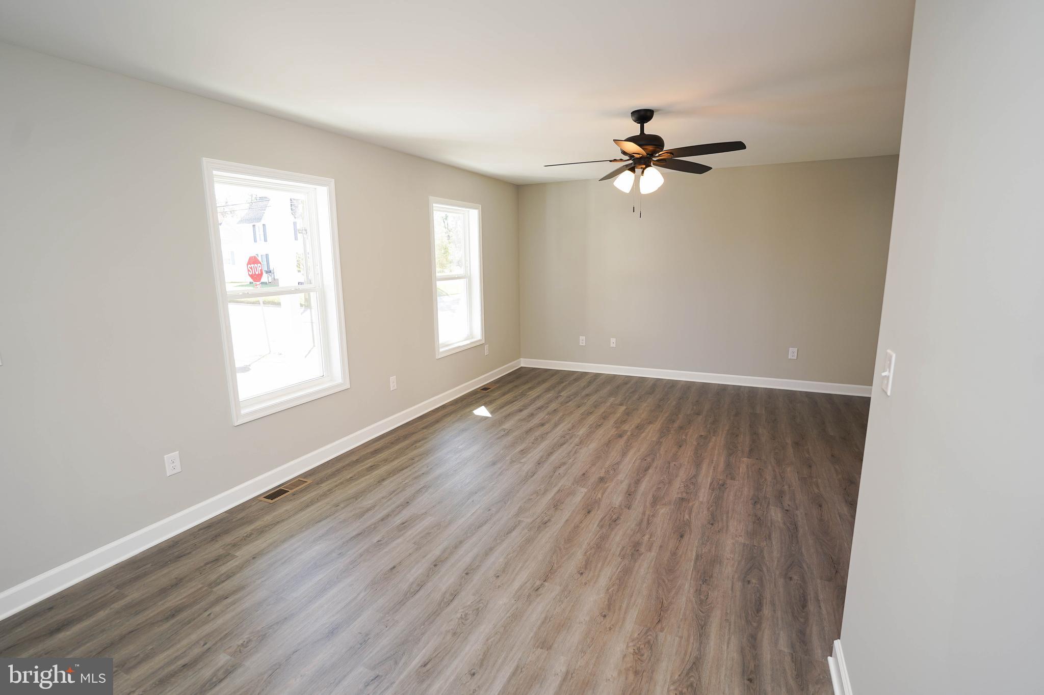 NEWTOWNE SQUARE - Residential Lease