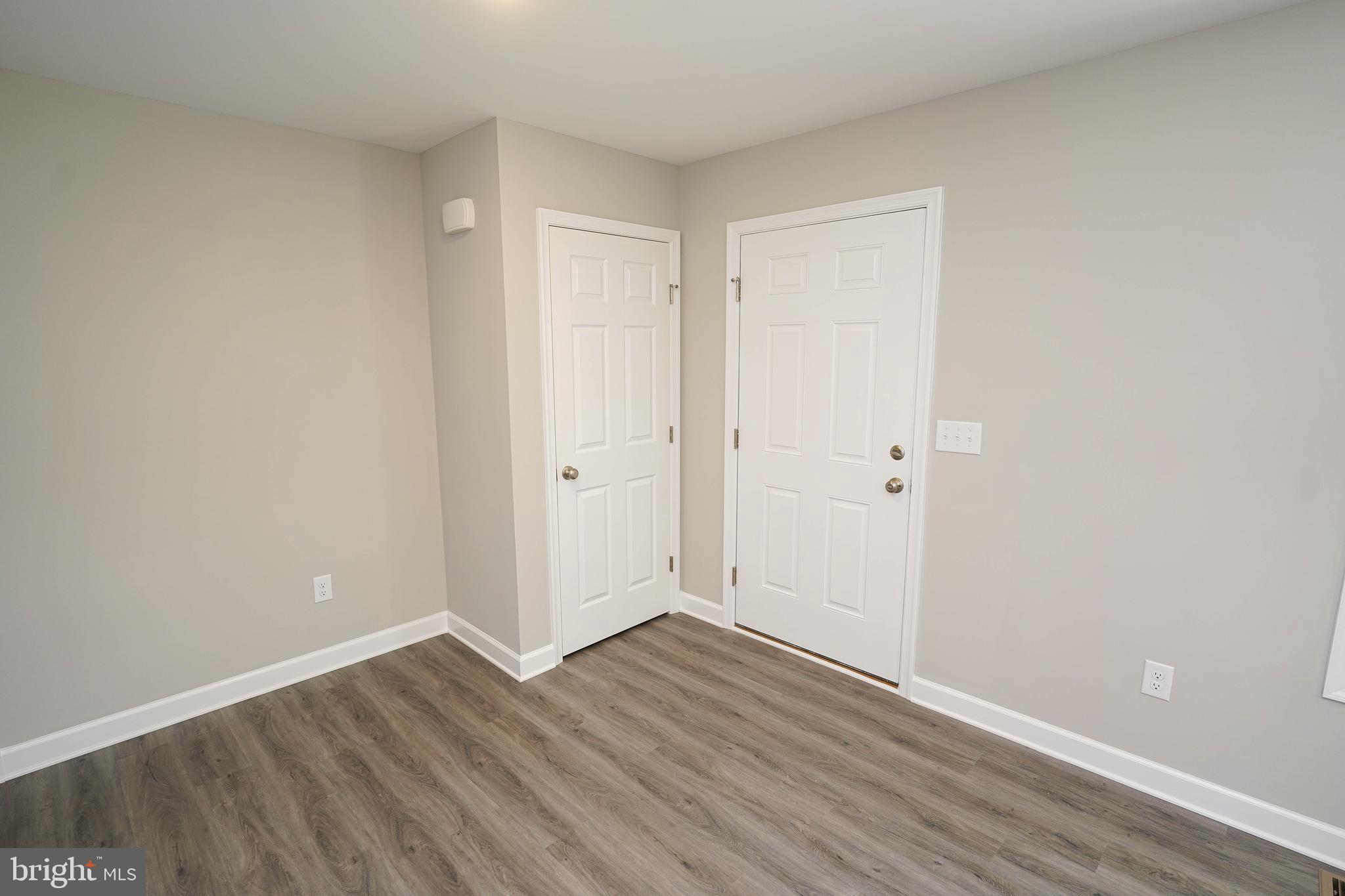 NEWTOWNE SQUARE - Residential Lease