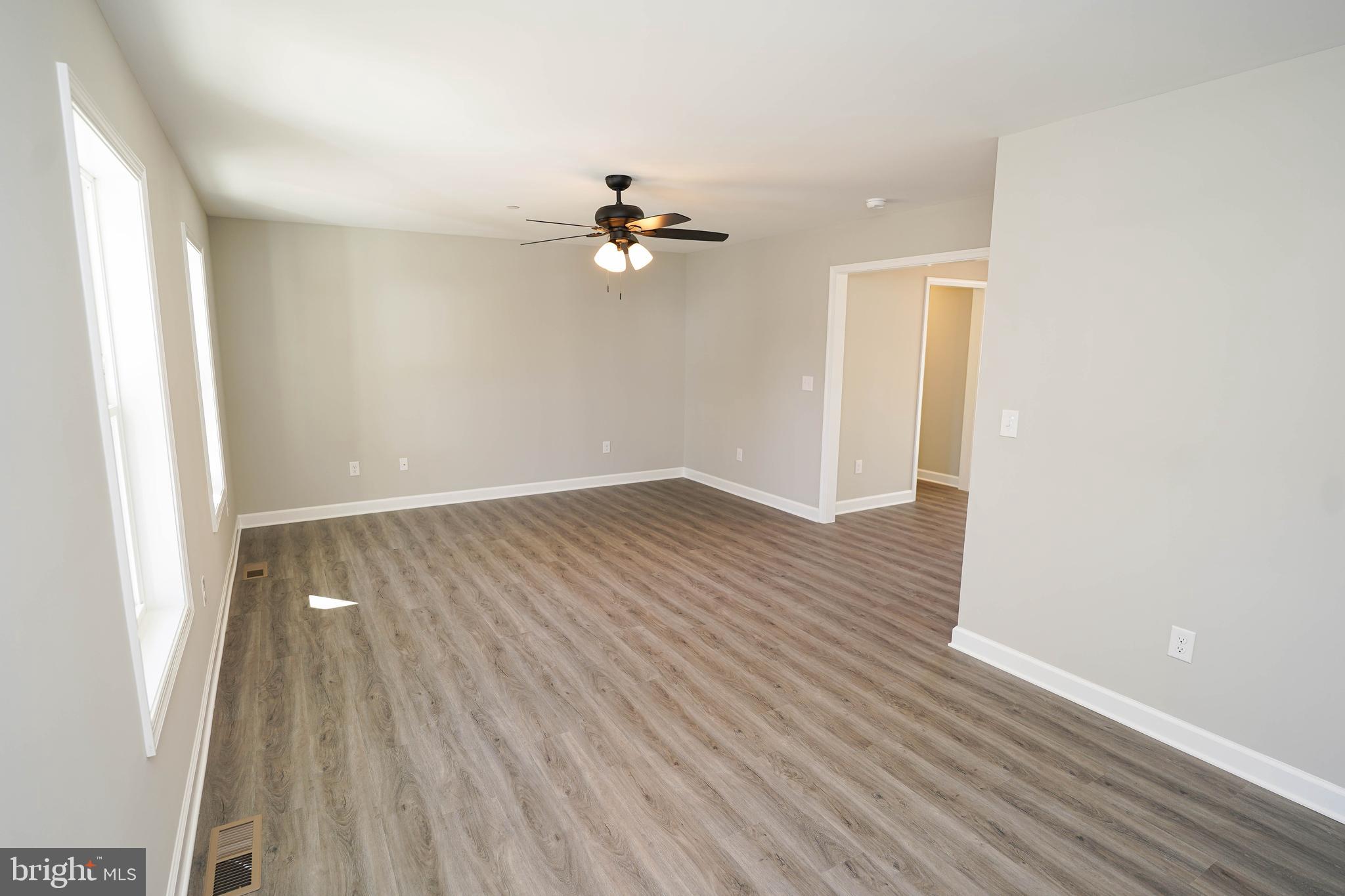 NEWTOWNE SQUARE - Residential Lease