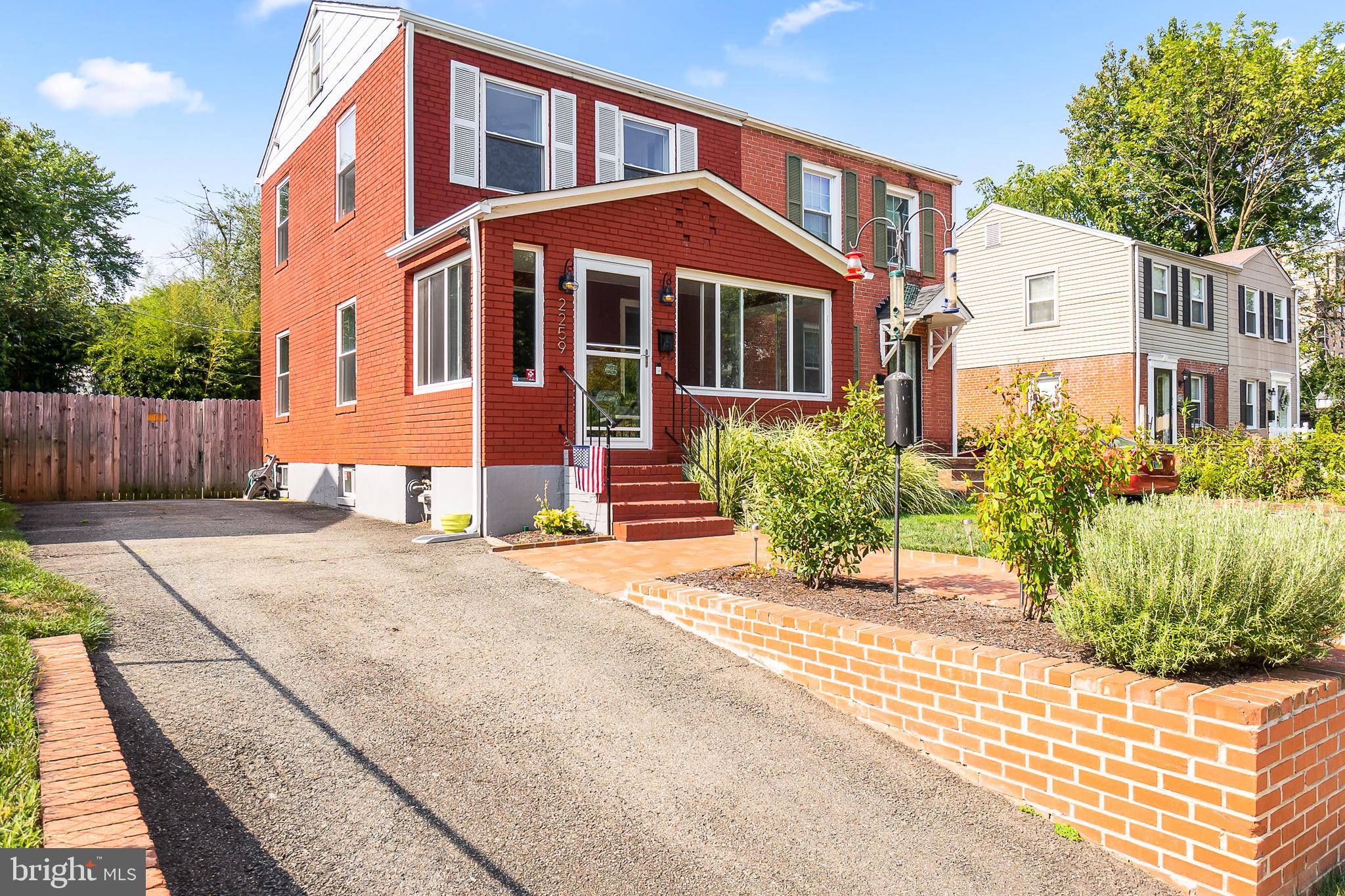 HUNTINGTON - Residential