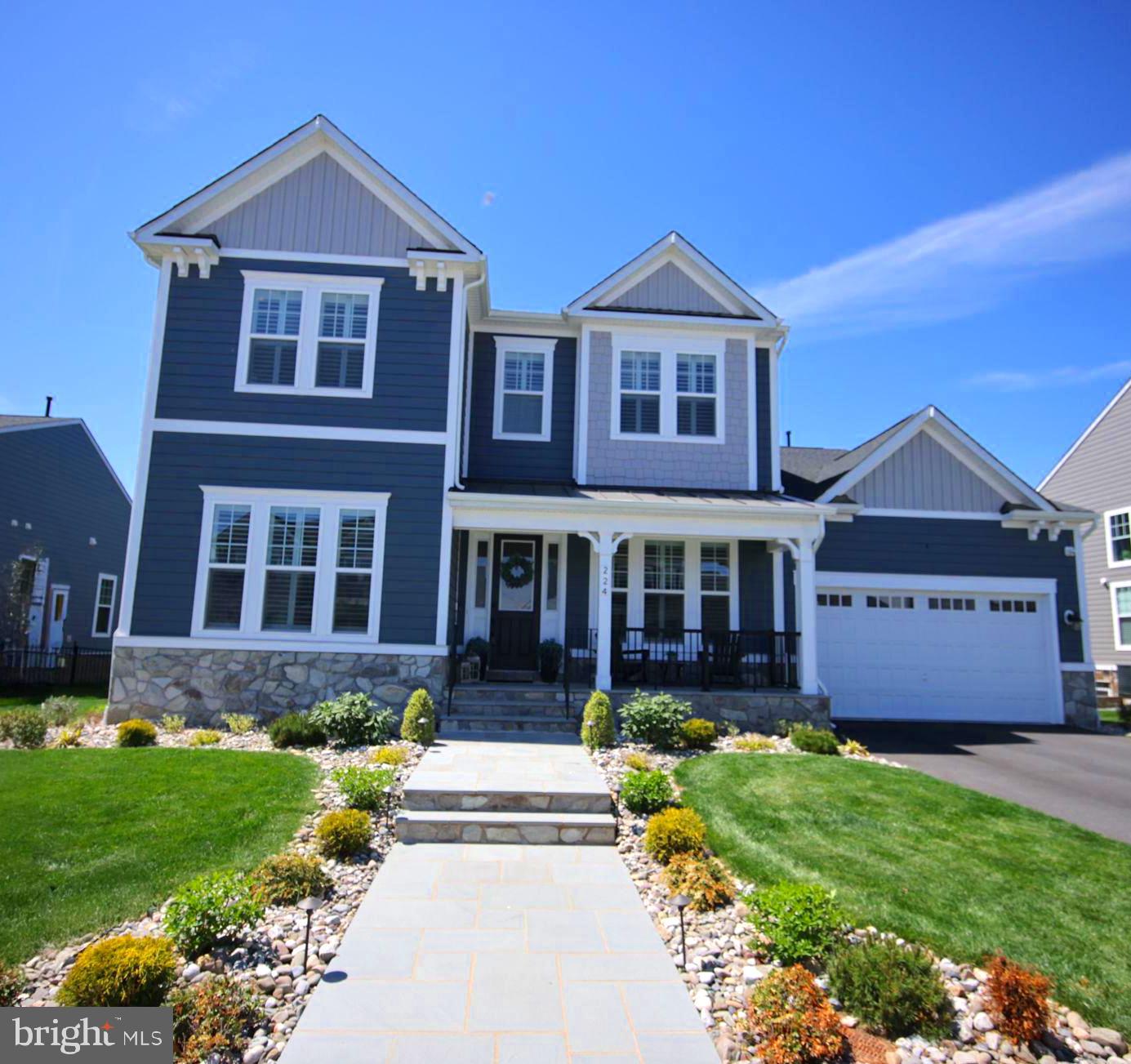 MEADOWBROOK - Residential