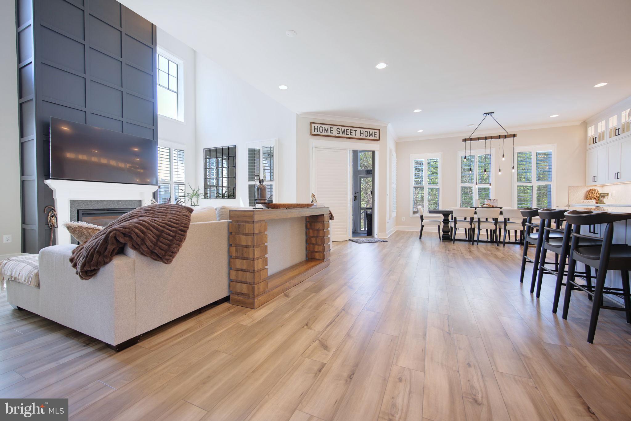 MEADOWBROOK - Residential