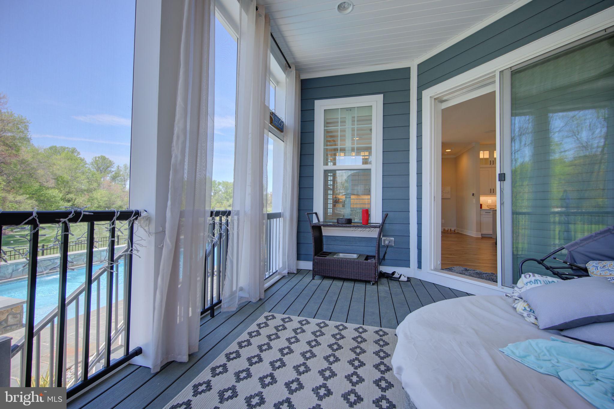 MEADOWBROOK - Residential