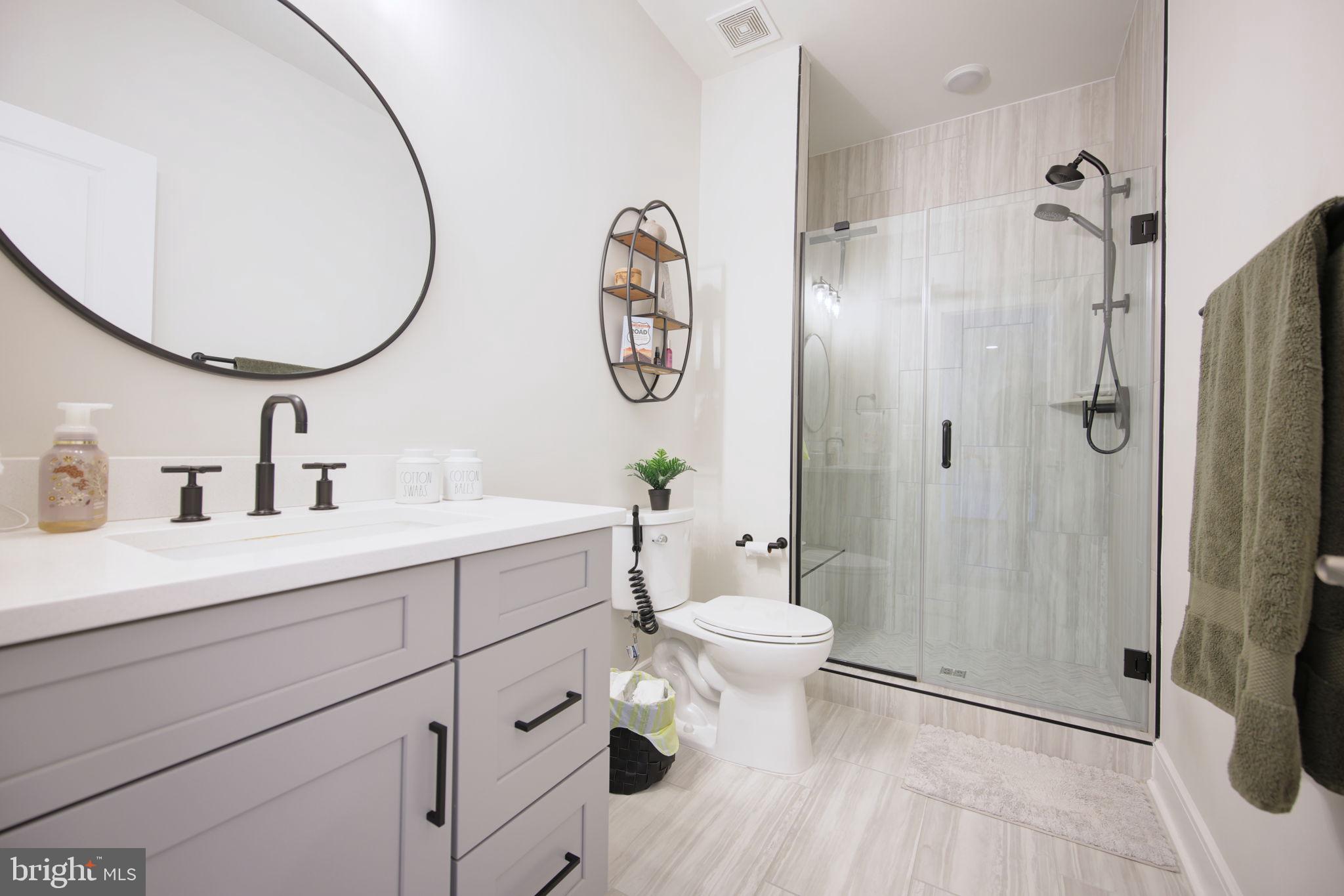 MEADOWBROOK - Residential