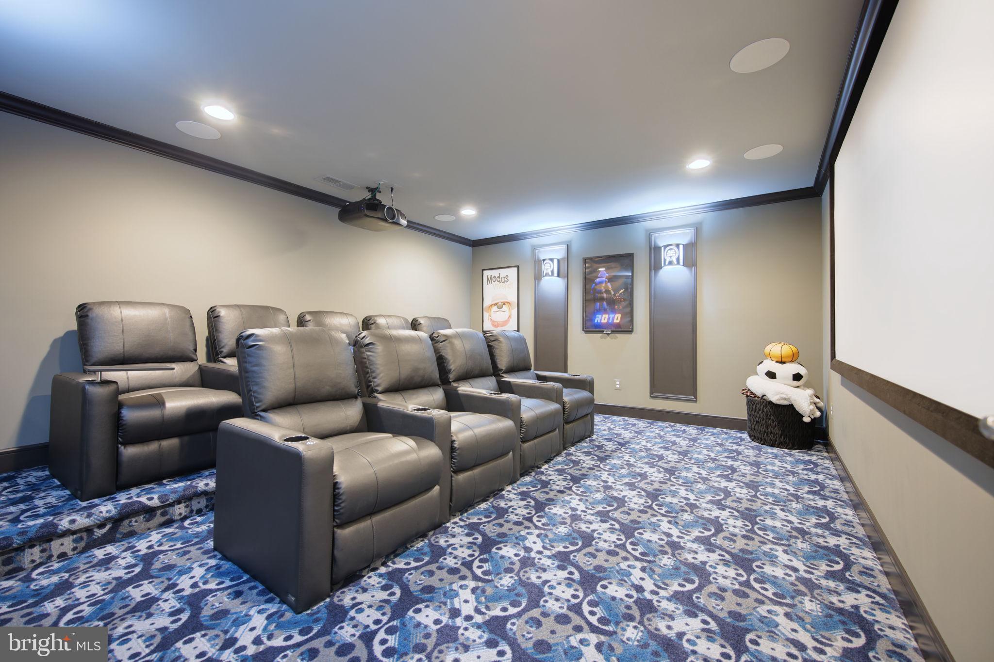 MEADOWBROOK - Residential