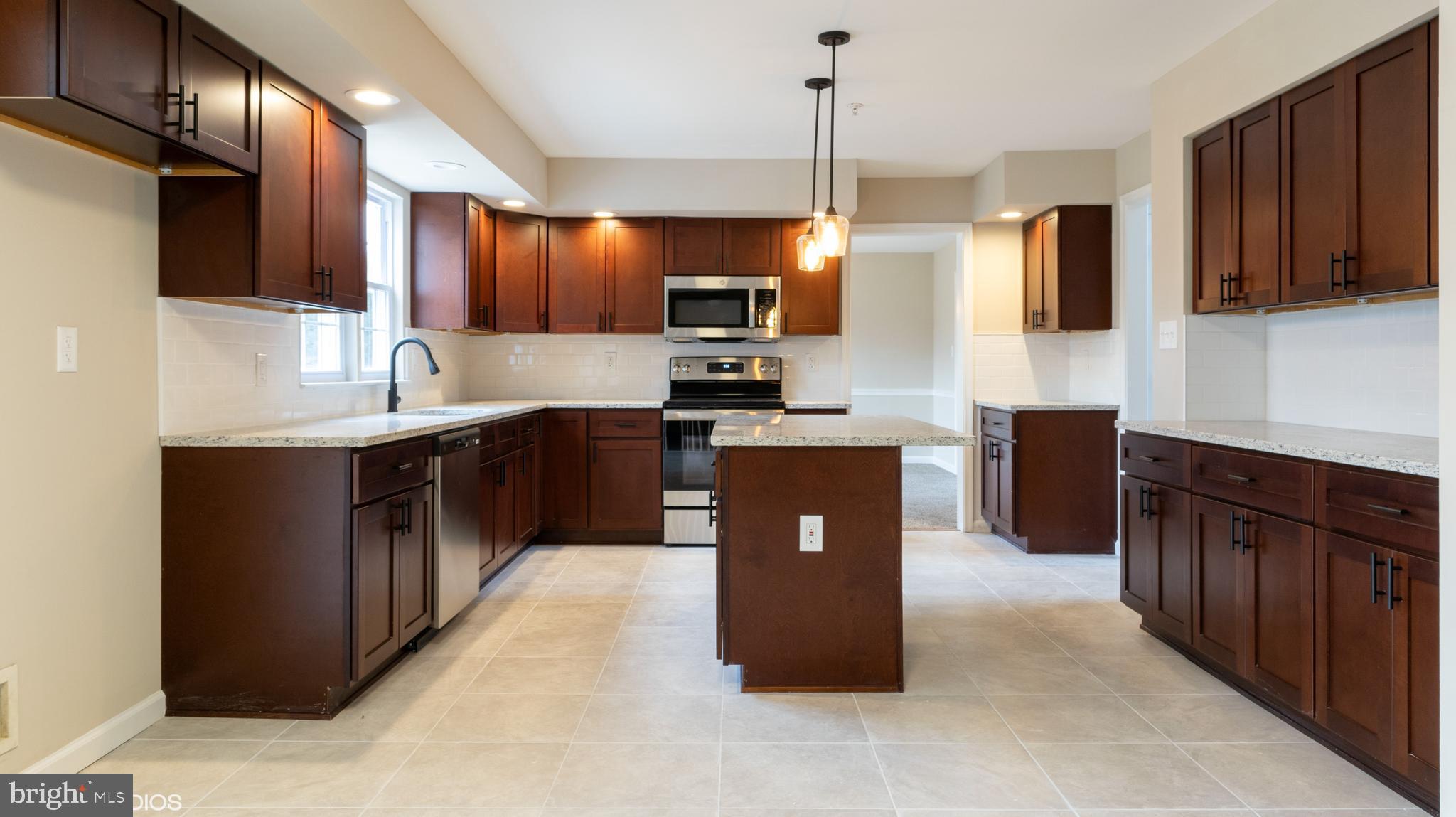 WOODMORE SOUTH - Residential