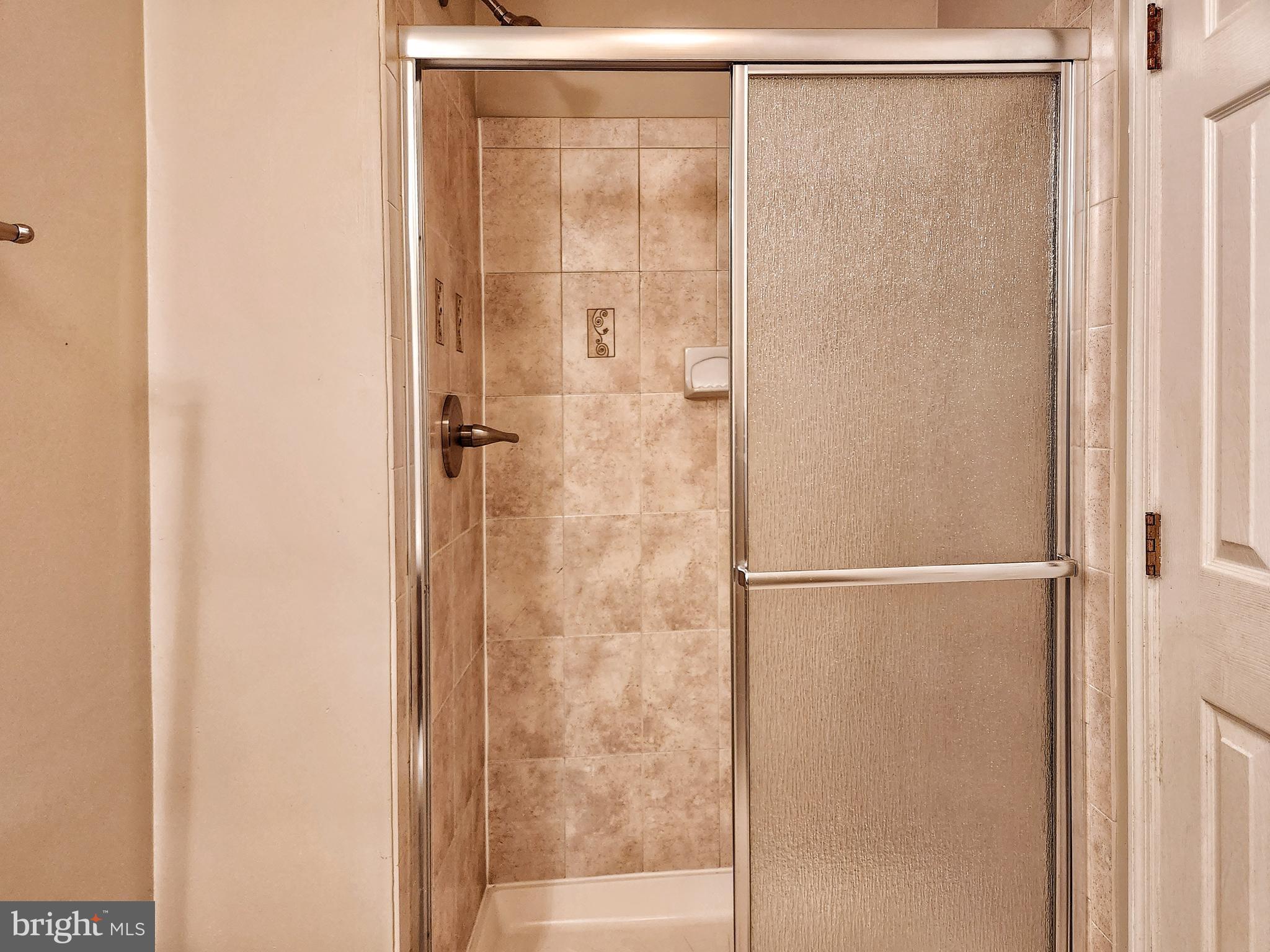 WINDING RIDGE - Residential Lease