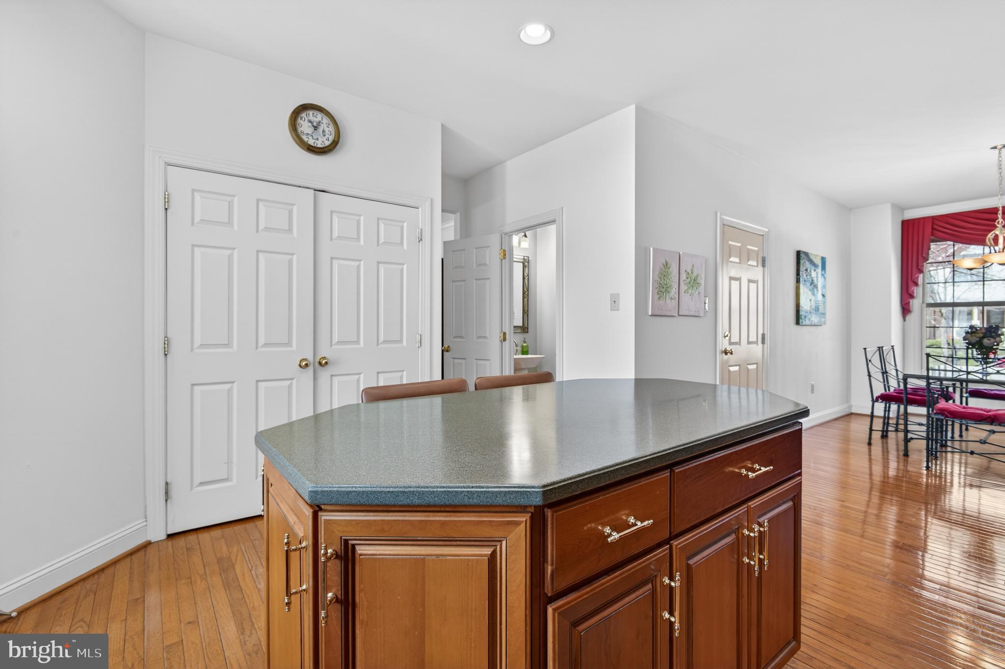 CHASE AT MALVERN HNT - Residential