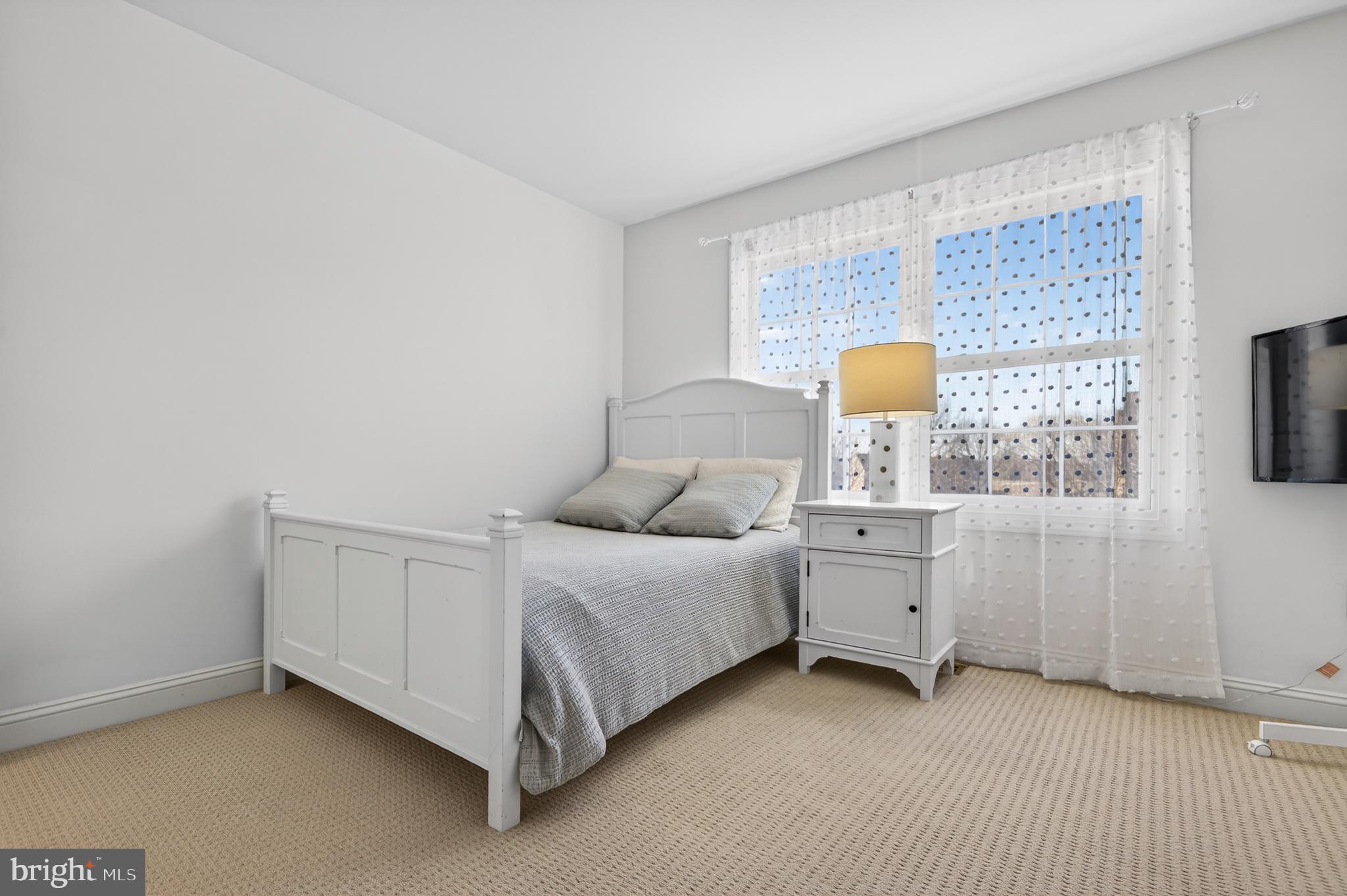 CHASE AT MALVERN HNT - Residential