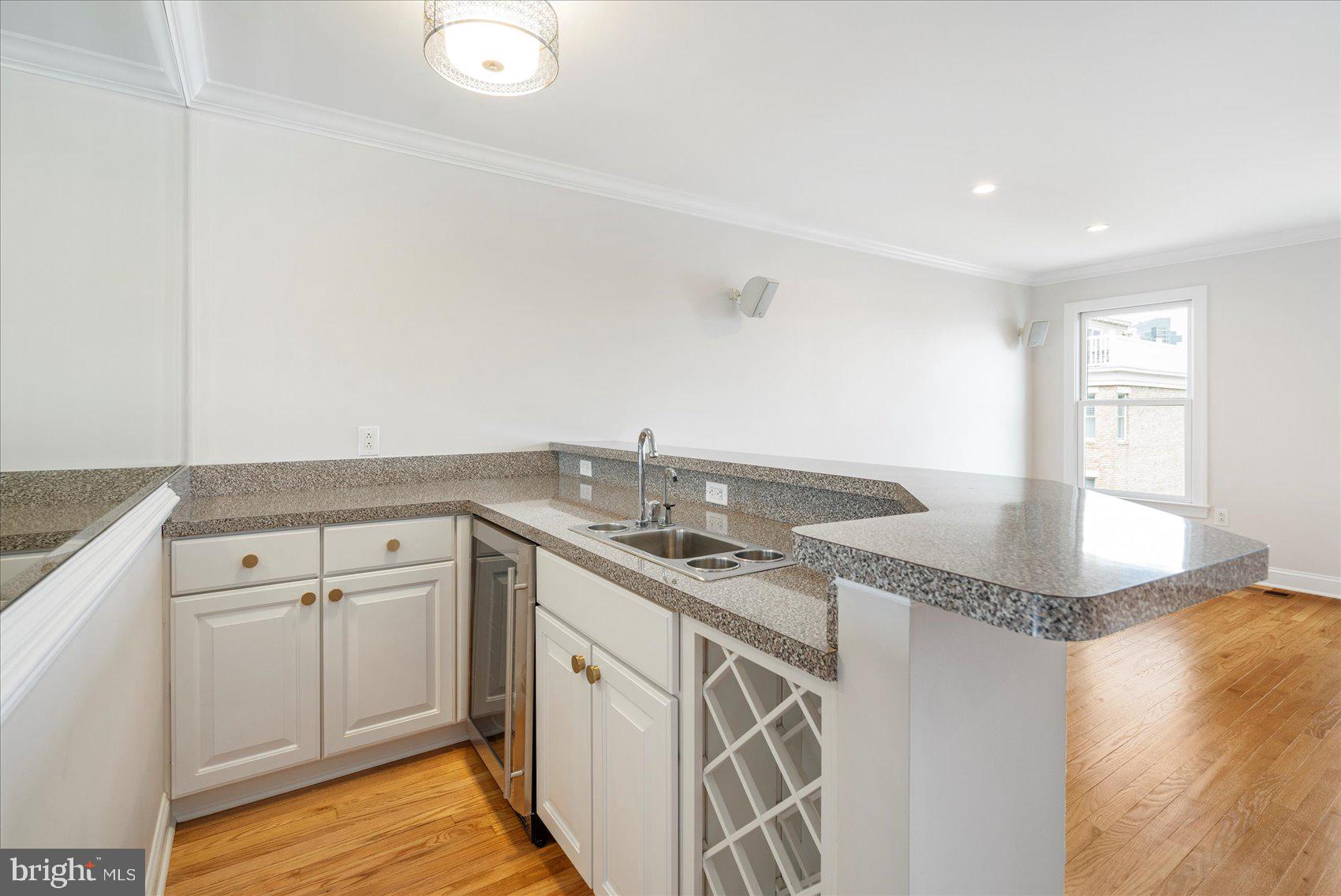 HARBORVIEW - Residential Lease