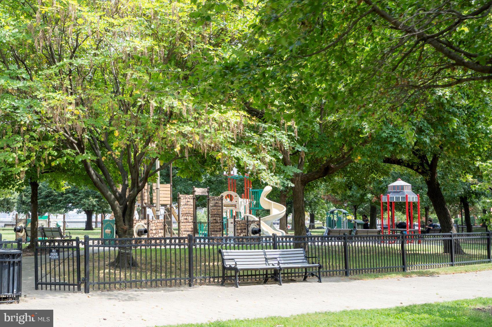 HARBORVIEW - Residential Lease