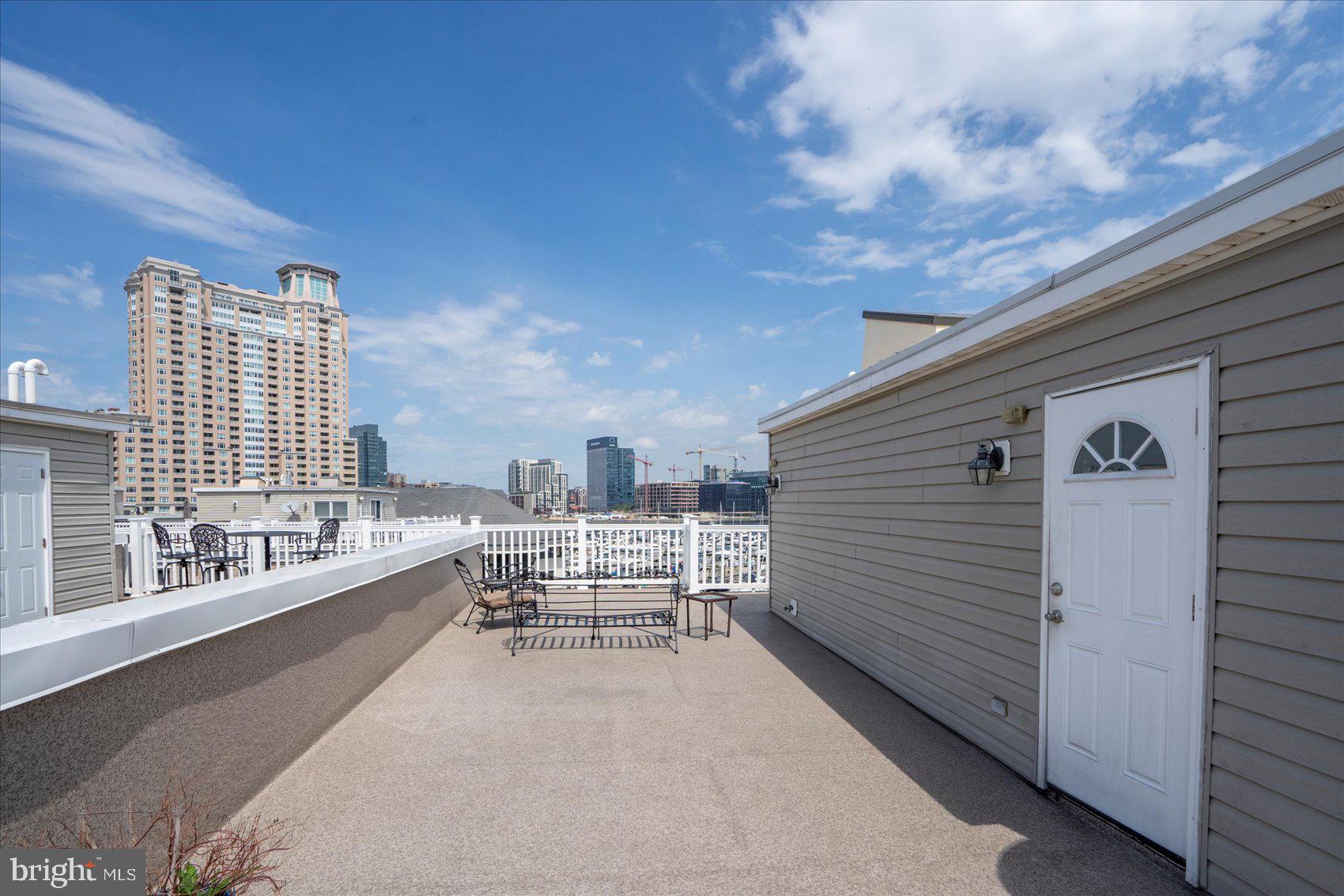 HARBORVIEW - Residential Lease