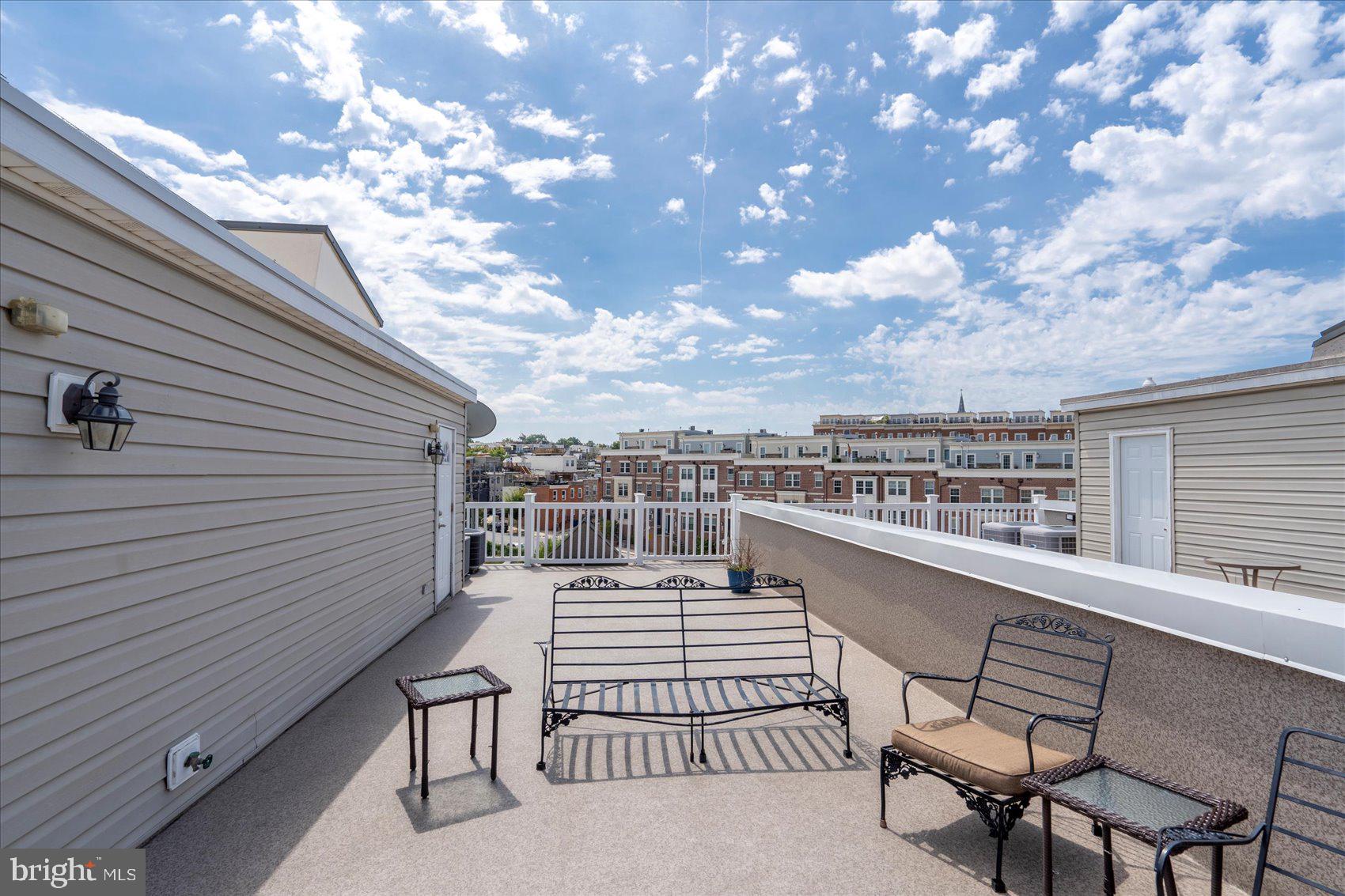 HARBORVIEW - Residential Lease