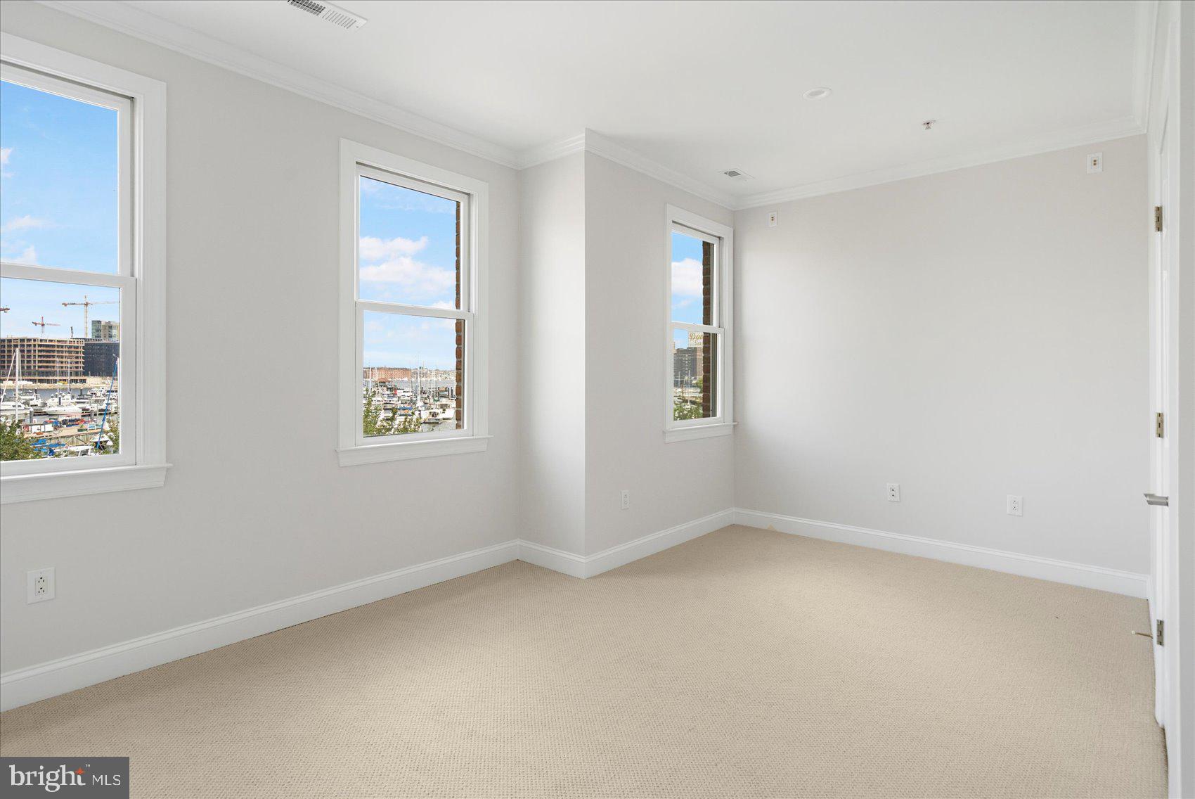 HARBORVIEW - Residential Lease