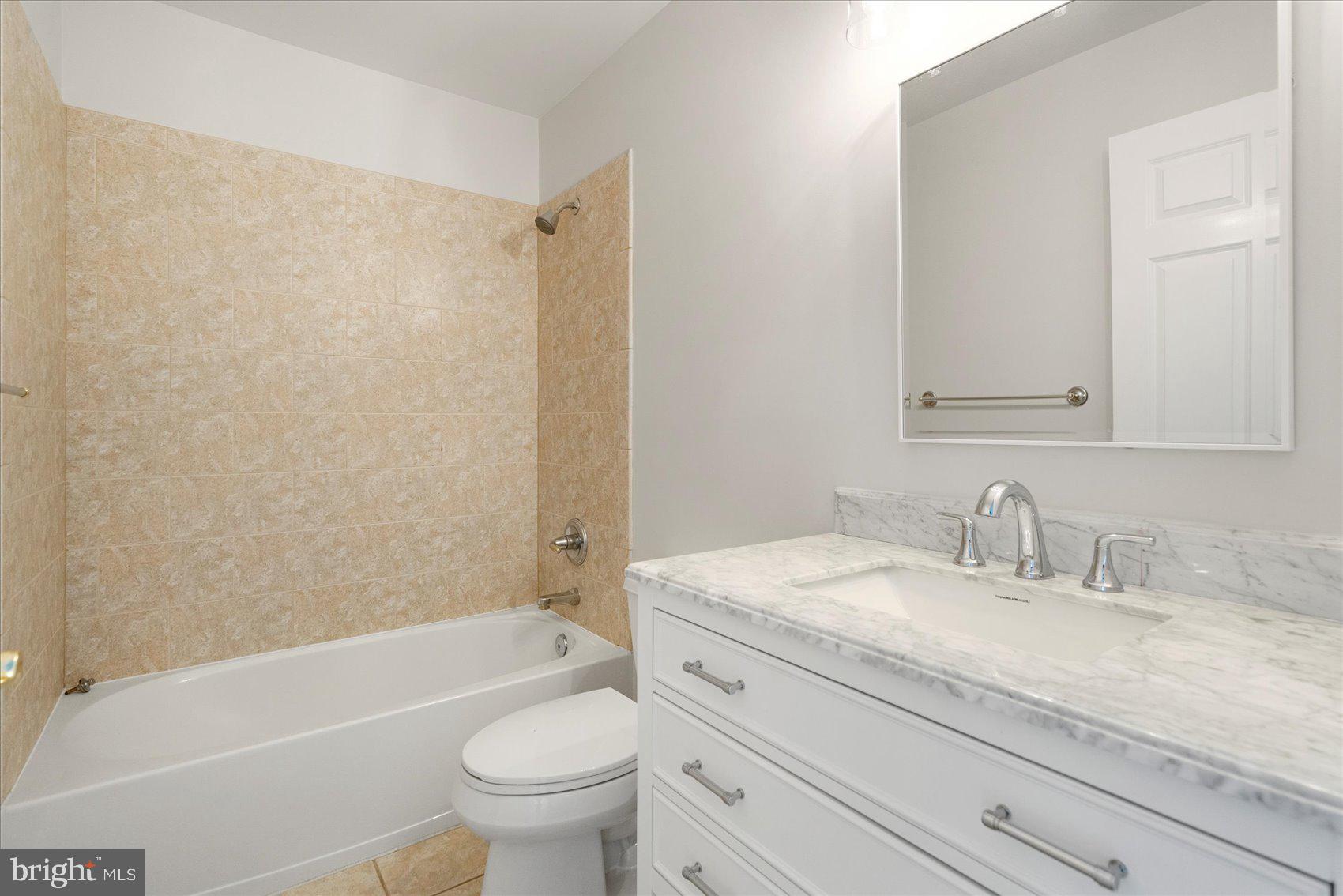 HARBORVIEW - Residential Lease