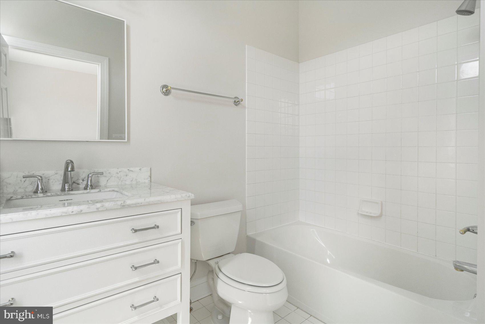 HARBORVIEW - Residential Lease