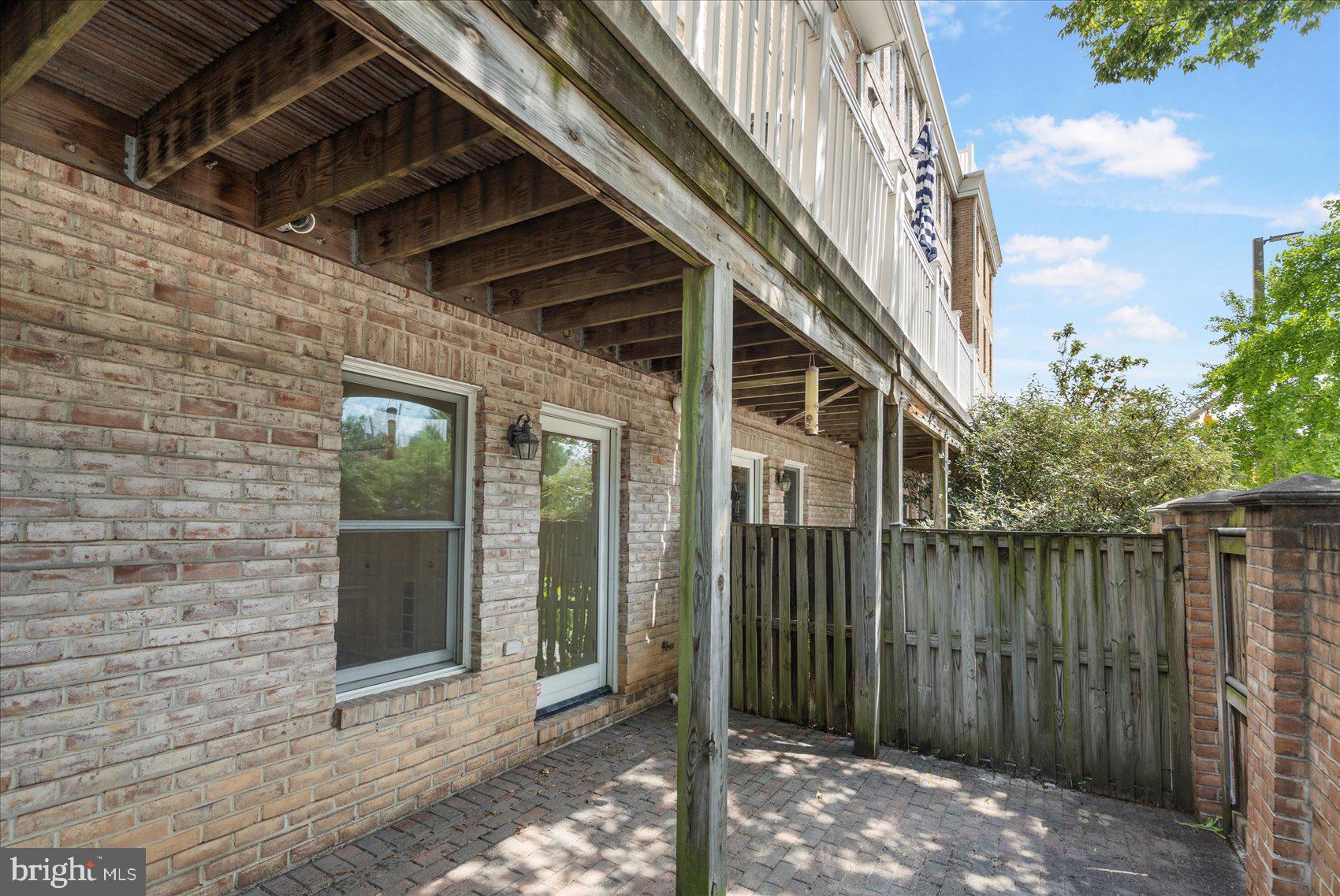 HARBORVIEW - Residential Lease