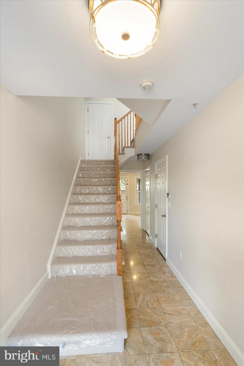 HARBORVIEW - Residential Lease