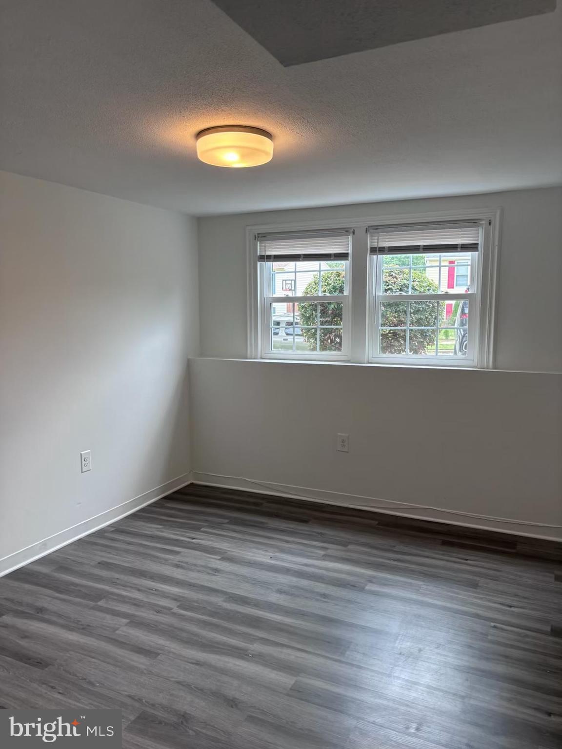 KEYSTONE MANOR - Residential Lease