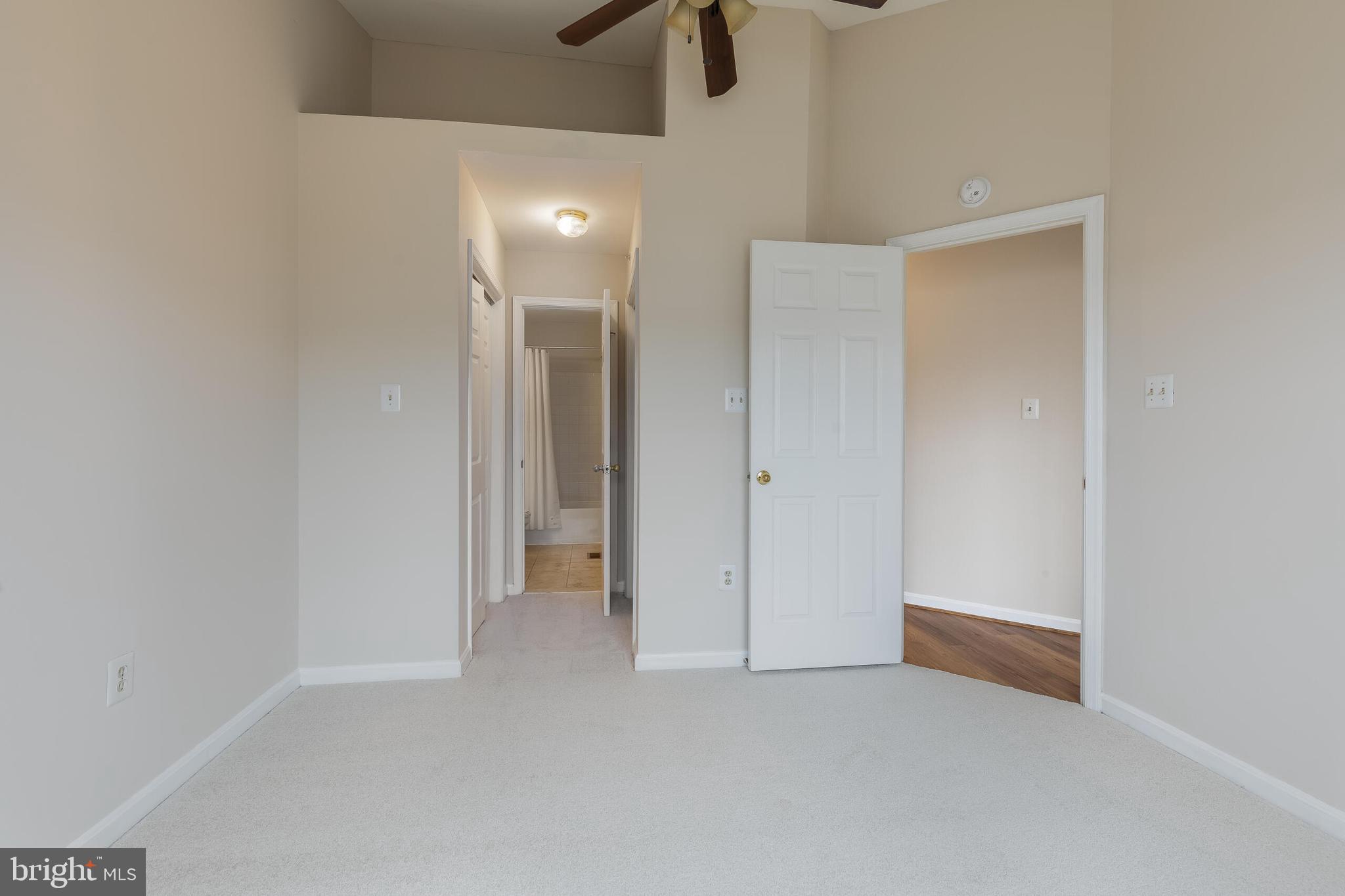 JACKSONS RIDGE CONDOS - Residential