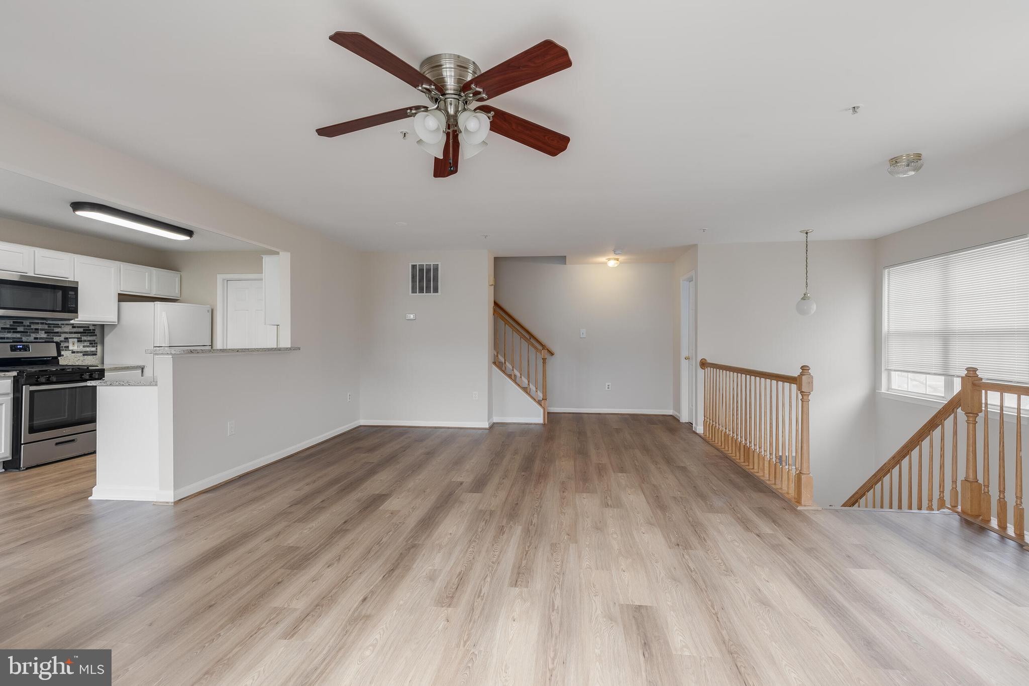 JACKSONS RIDGE CONDOS - Residential