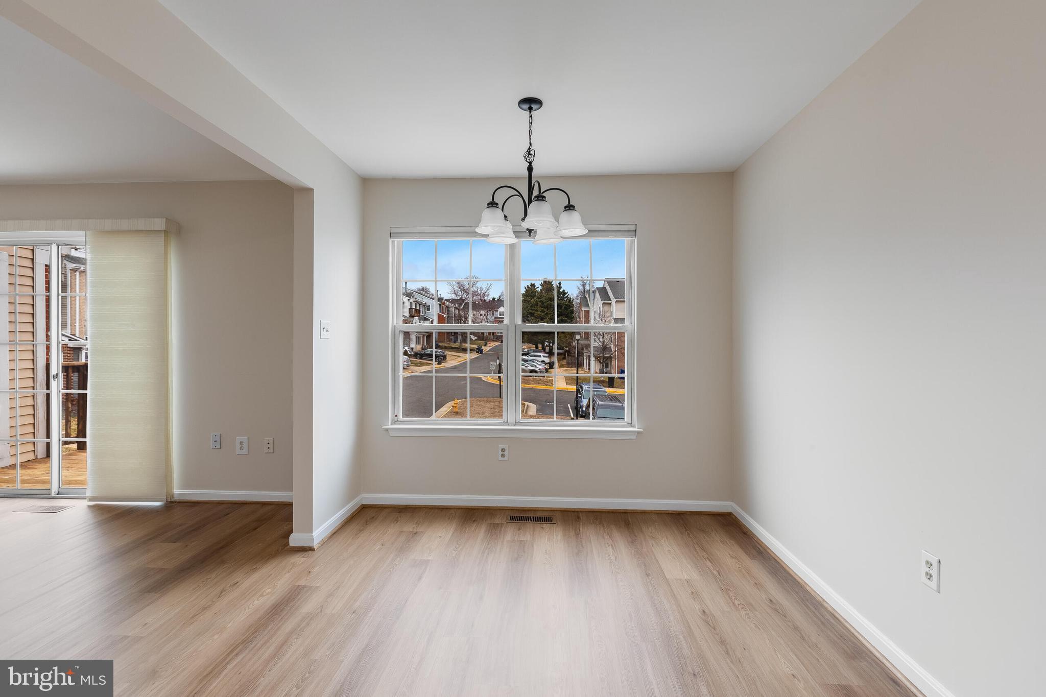 JACKSONS RIDGE CONDOS - Residential