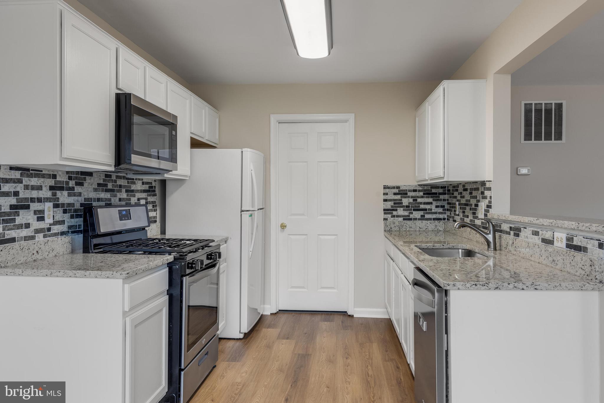 JACKSONS RIDGE CONDOS - Residential