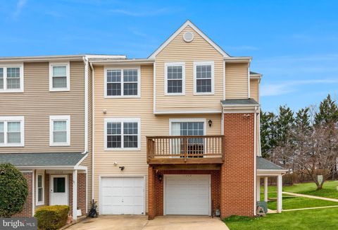 Photo of 11252 Stagestone Way, MANASSAS, VA 20109 (MLS # VAPW2113146)