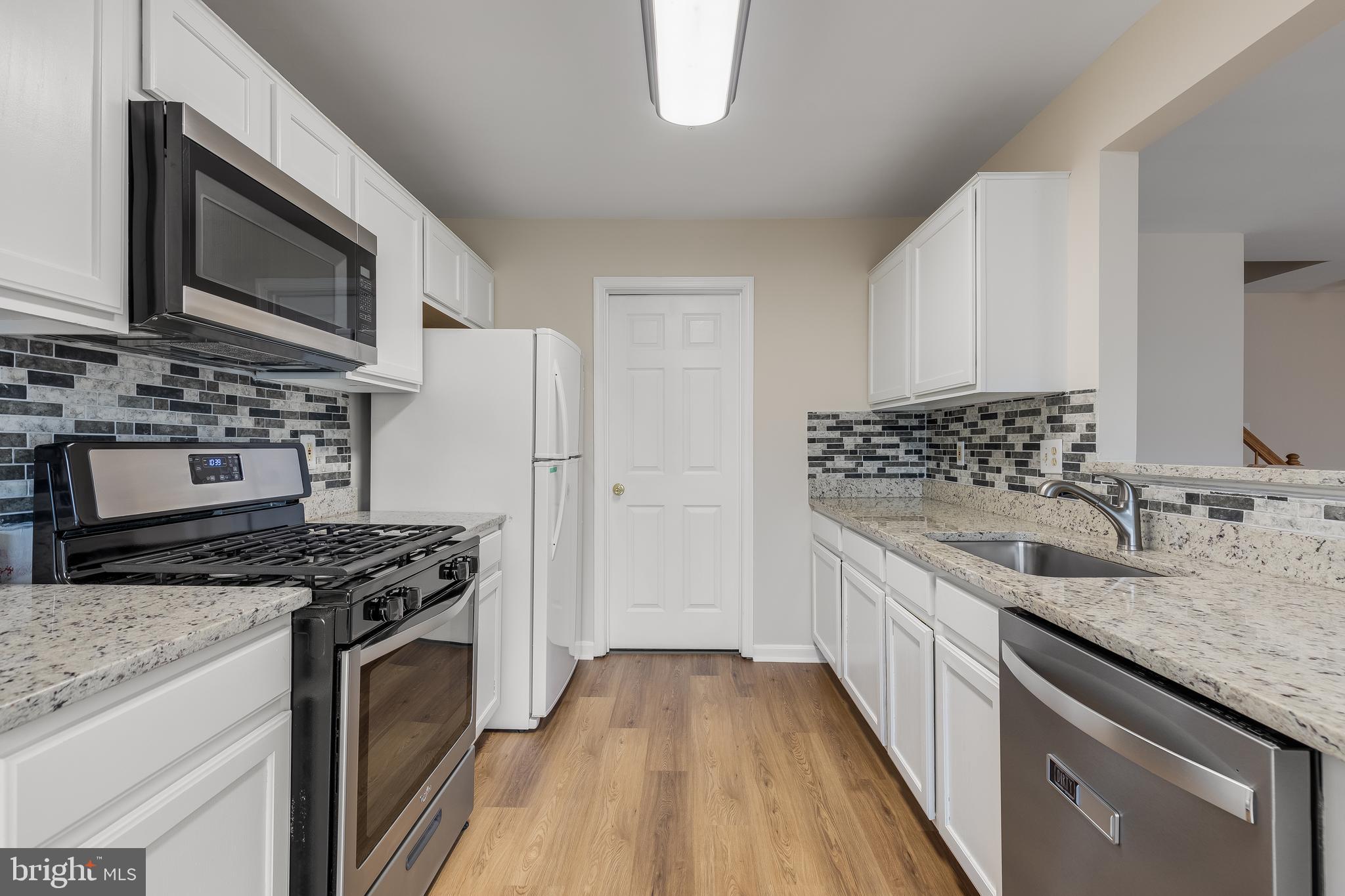 JACKSONS RIDGE CONDOS - Residential