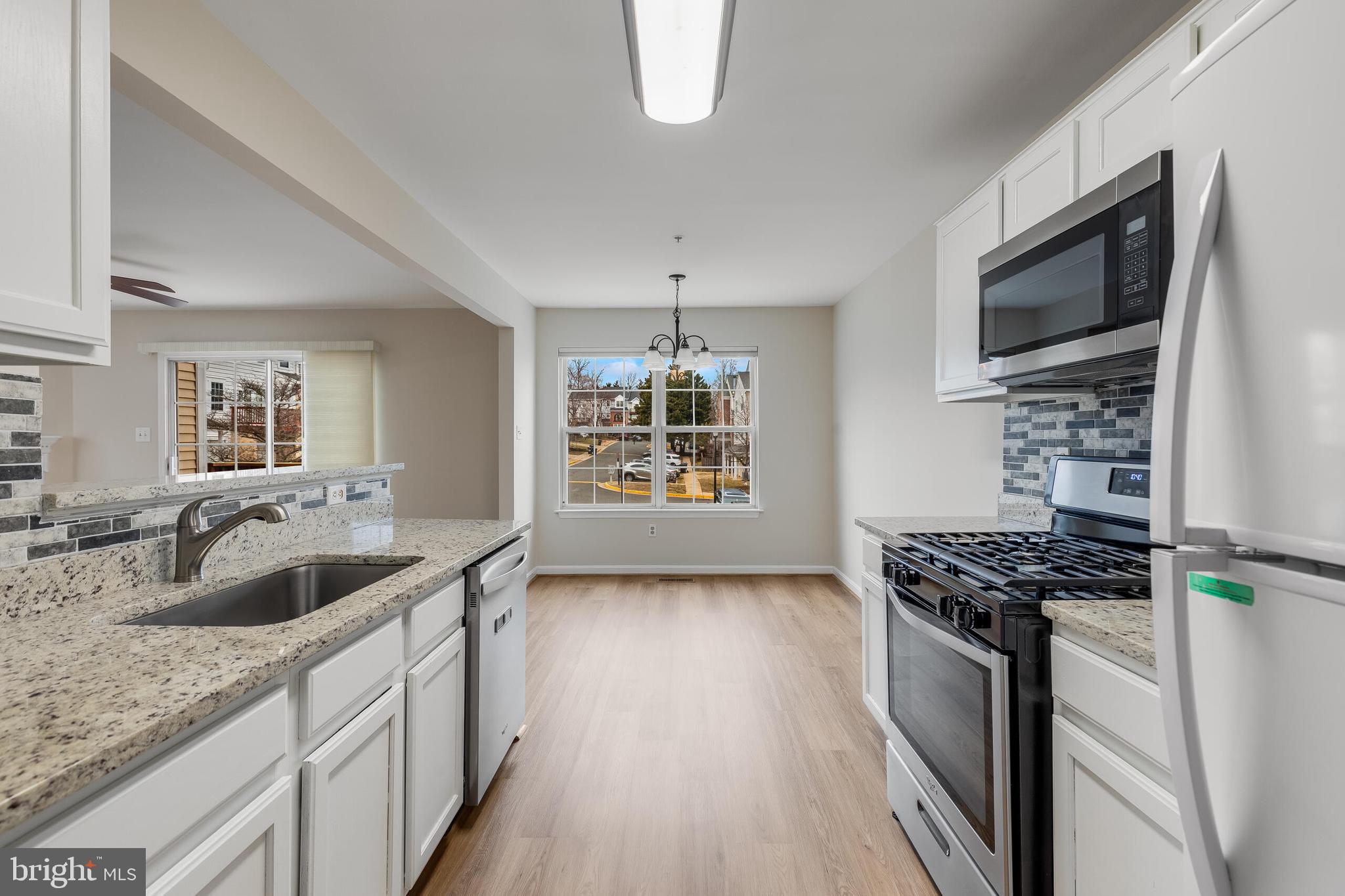 JACKSONS RIDGE CONDOS - Residential