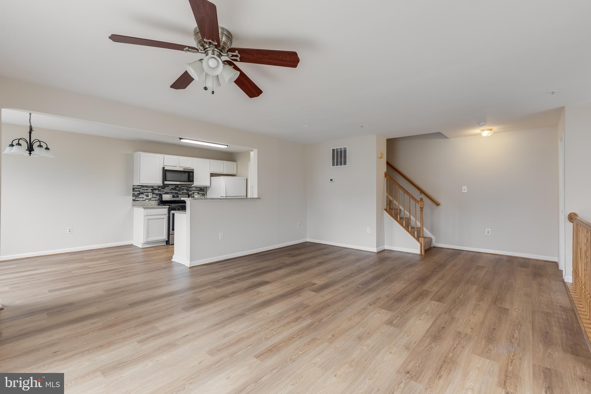 JACKSONS RIDGE CONDOS - Residential