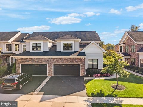 26 DOGLEG LANE LAWRENCE TOWNSHIP NJ 08648