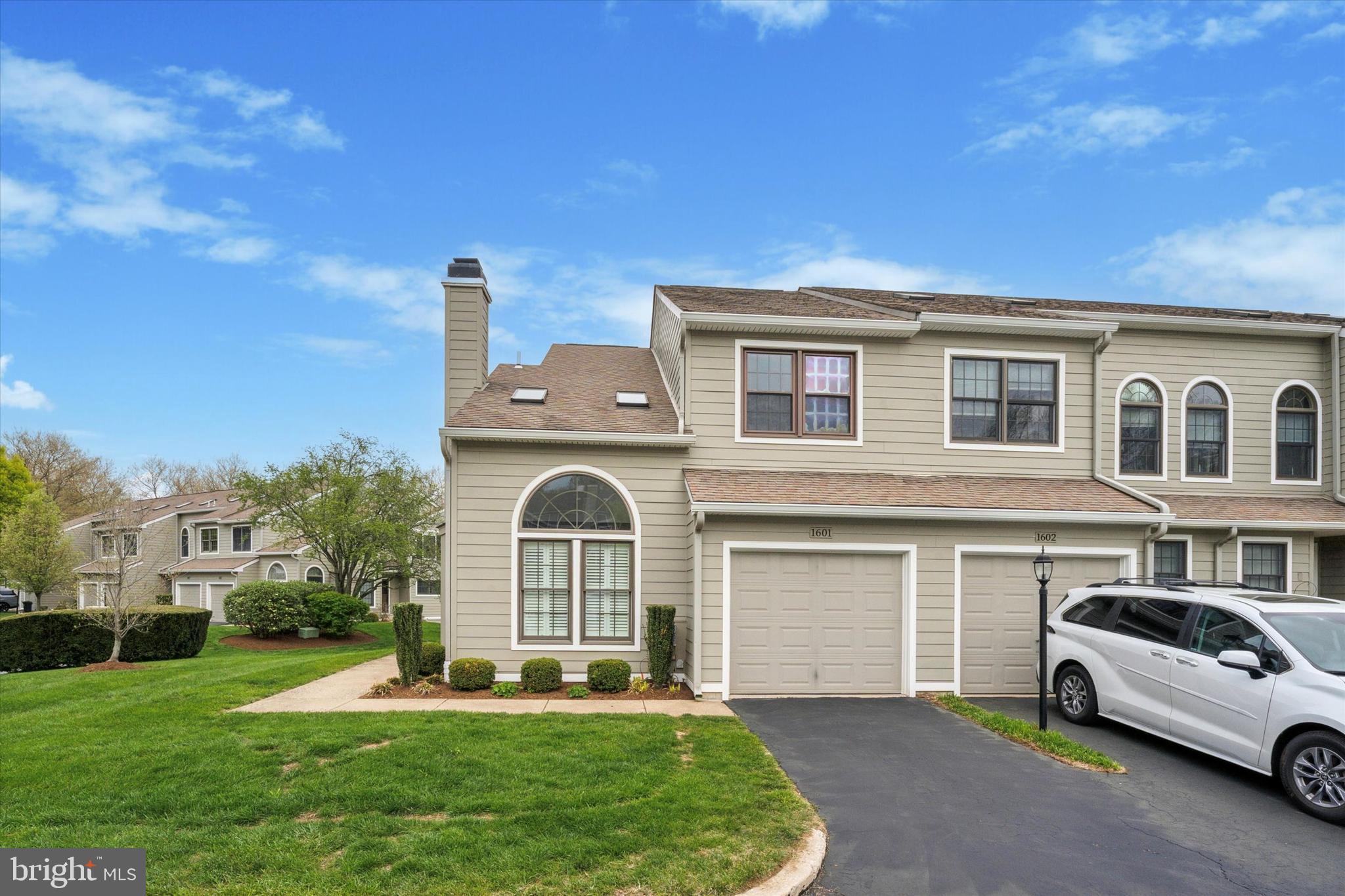 Motivated seller !! Don't miss out on this home and schedule a tour today!
Step inside this pristine 3-bed, 2-full and one-half-bath, end-unit townhome. Hardwood floors are throughout the main level of the home, where you'll enjoy a family room with a working fireplace, kitchen, and dining area. There is also a powder room on this level, as well as access to the deckâperfect for grilling!
Head downstairs to the fully finished basement, featuring another living space and laundry room. A sliding door provides immediate access to the backyard.
On the second floor, all three bedrooms give ample space and natural light. The primary suite includes an ensuite with a large, soaking tub and walk-in shower. The second bathroom serves the other two bedrooms and features the same amenities. On this level, there are luxury vinyl plank floors that are newly installed.
The home also features a one-car garage and driveway, as well as a brand-new HVAC system.
Located in Newtown Square, the home is located right off of Street Road. Homeowners will enjoy being in close proximity to local shops and grocery stores, as well as farms for fresh produce. Ridley Creek State Park is less than a 10-minute drive away, which is great for nature walks and hiking.
