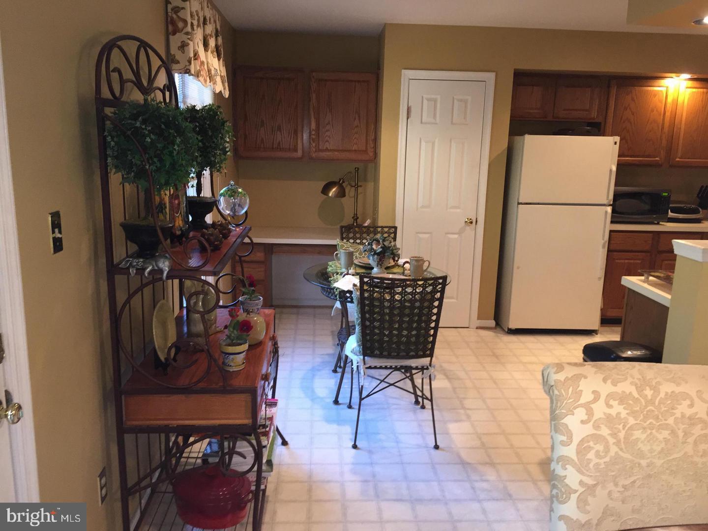 SOUTH POINTE - Residential Lease