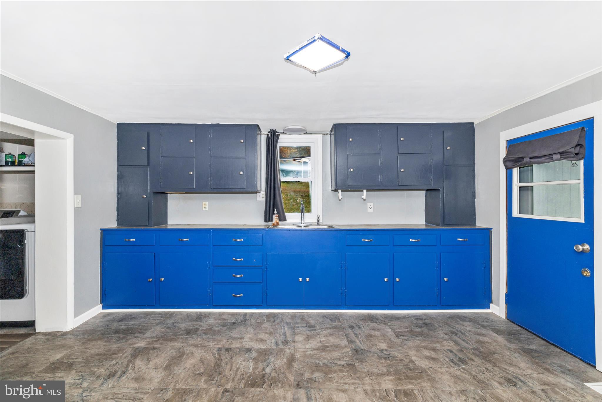 WAYNESBORO - Residential