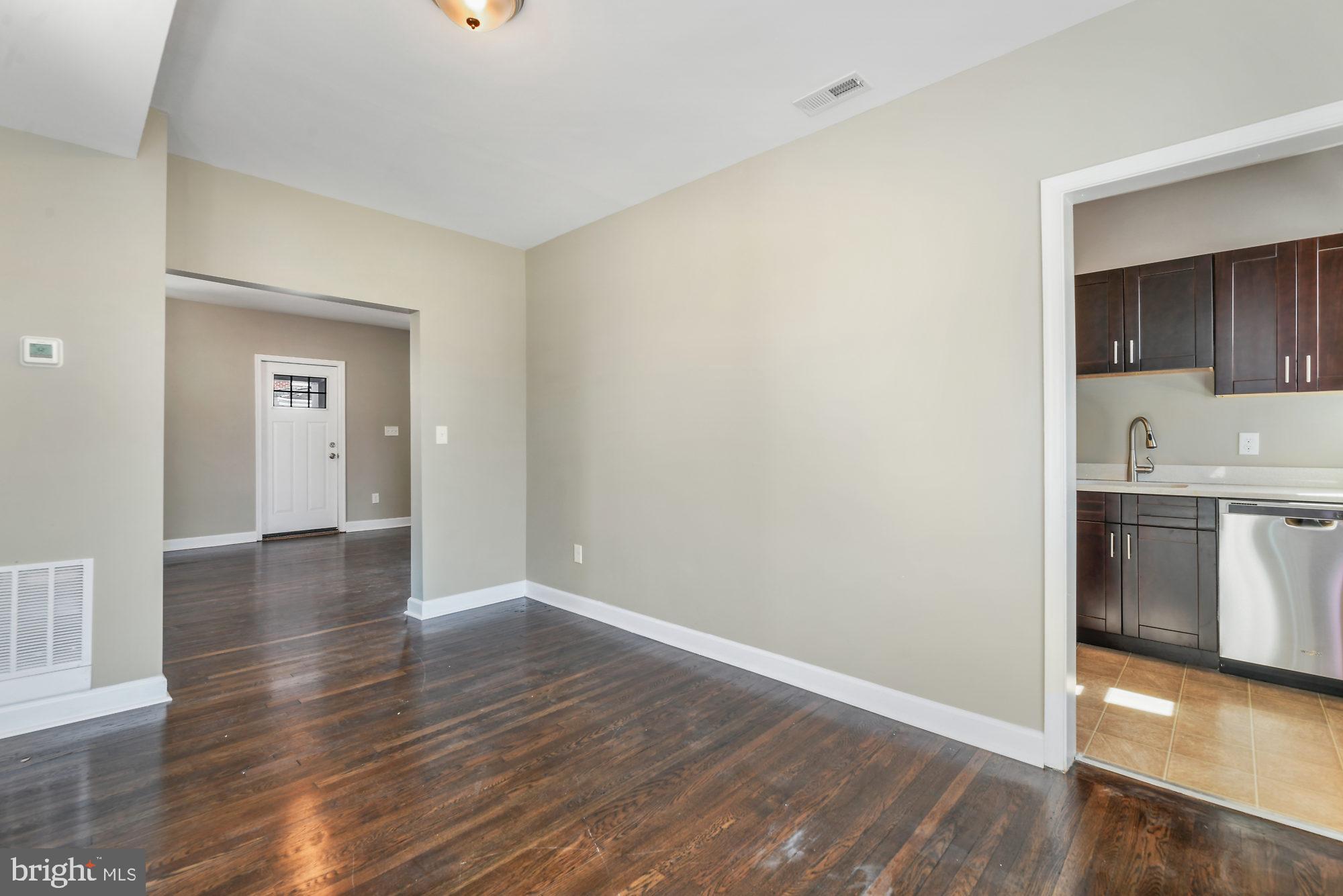 DOLFIELD - Residential Lease