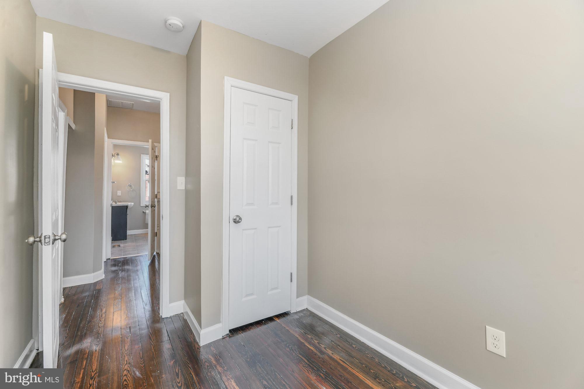 DOLFIELD - Residential Lease