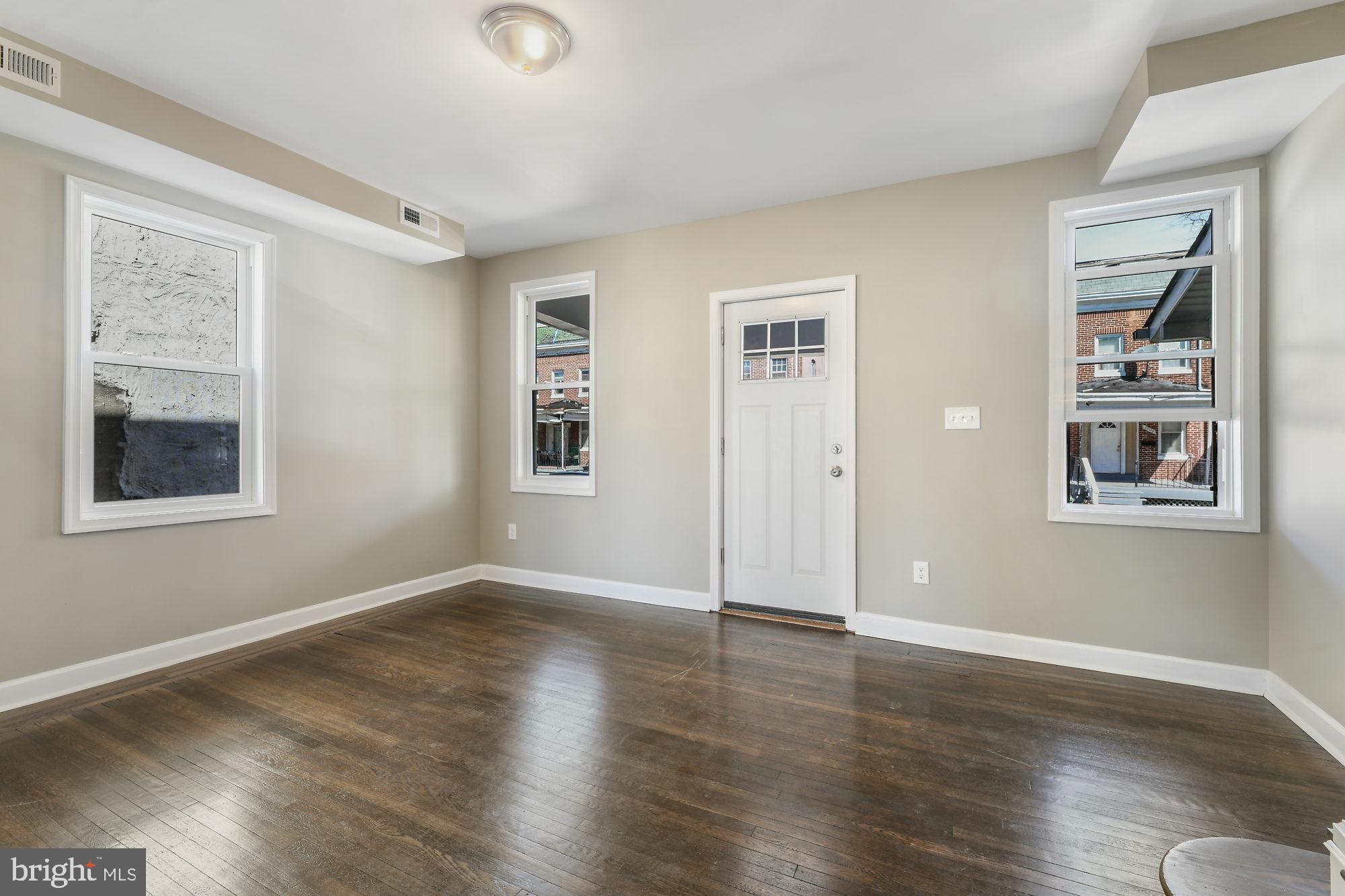 DOLFIELD - Residential Lease