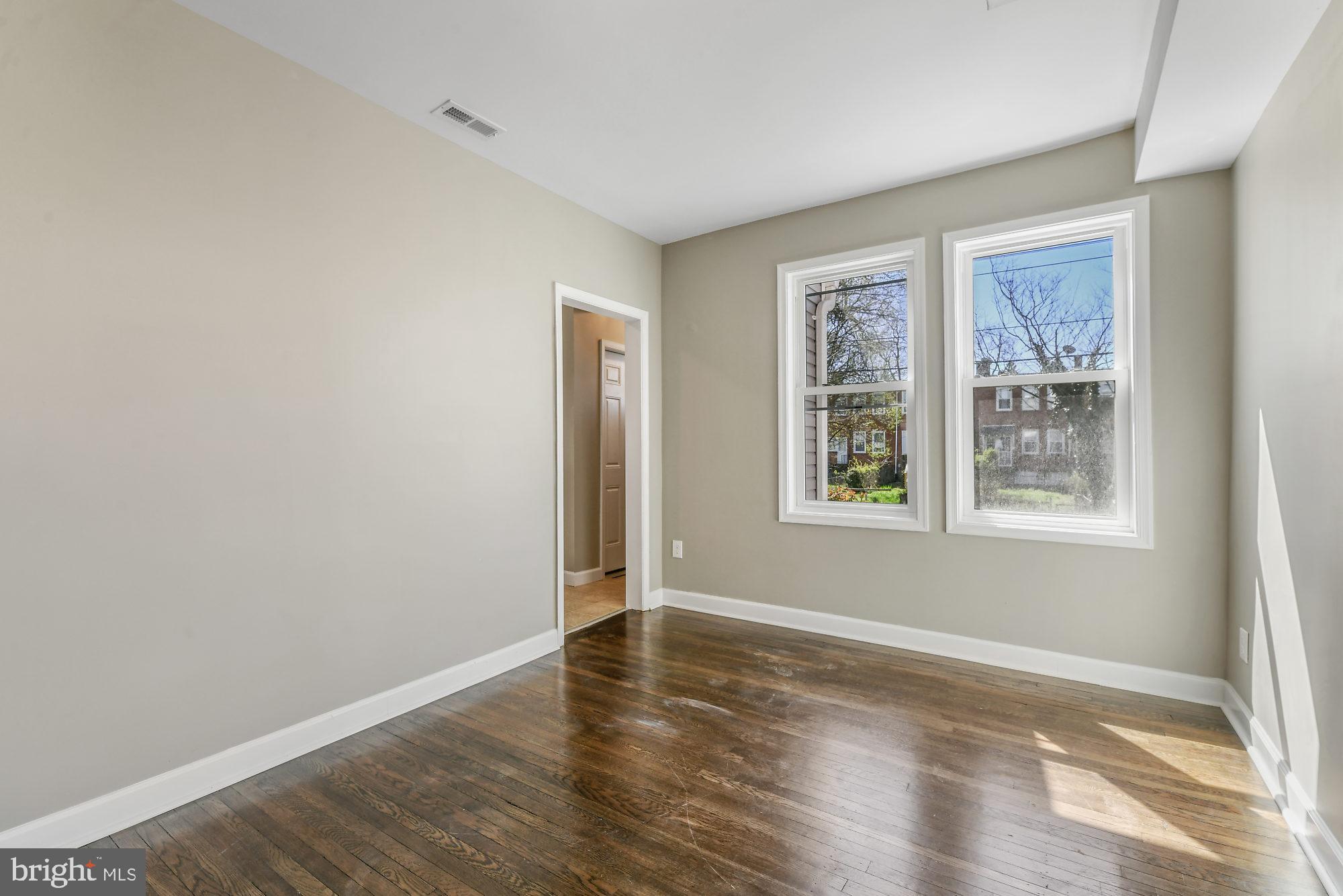 DOLFIELD - Residential Lease